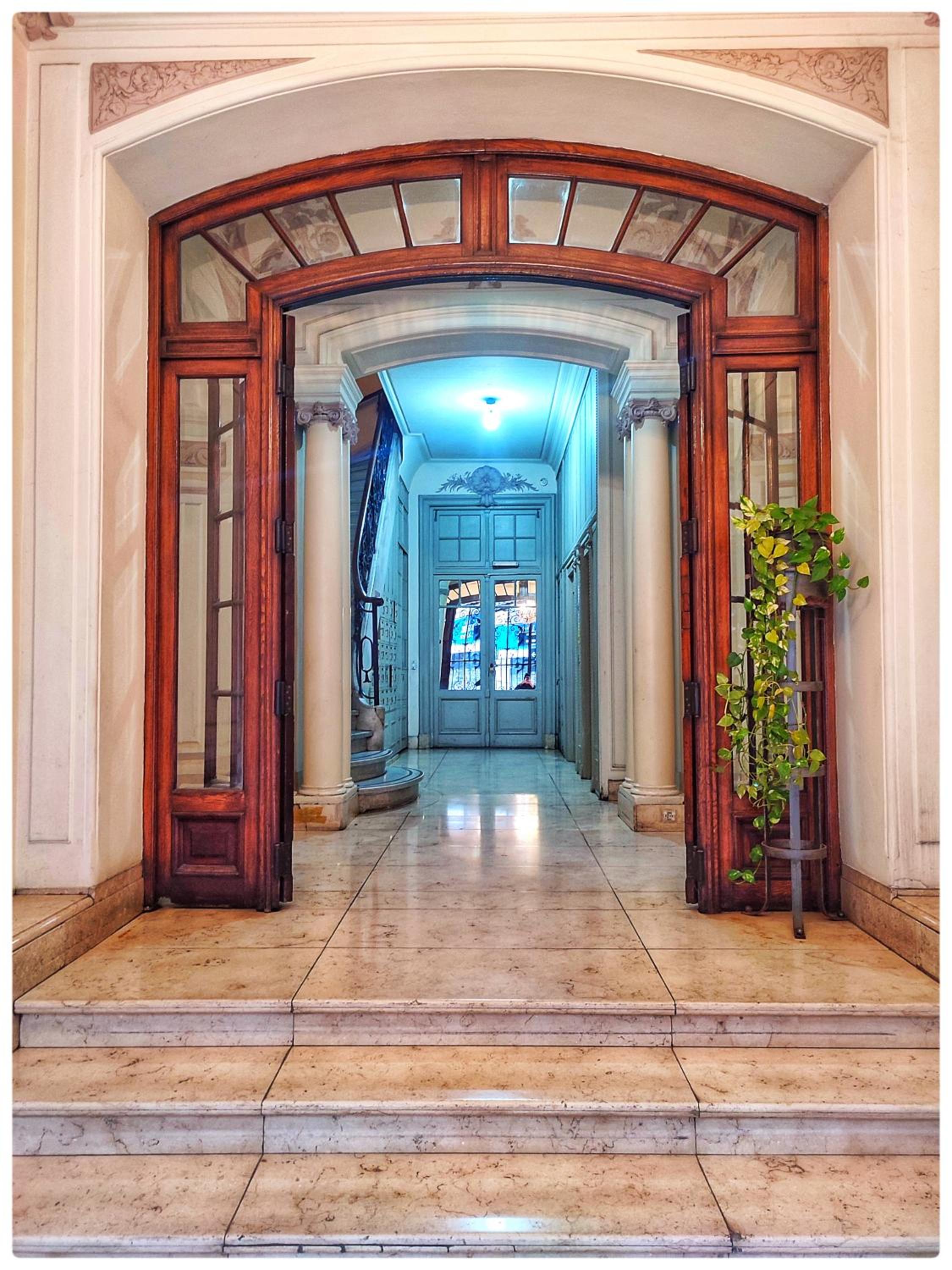 Casa Dante, no cash payments