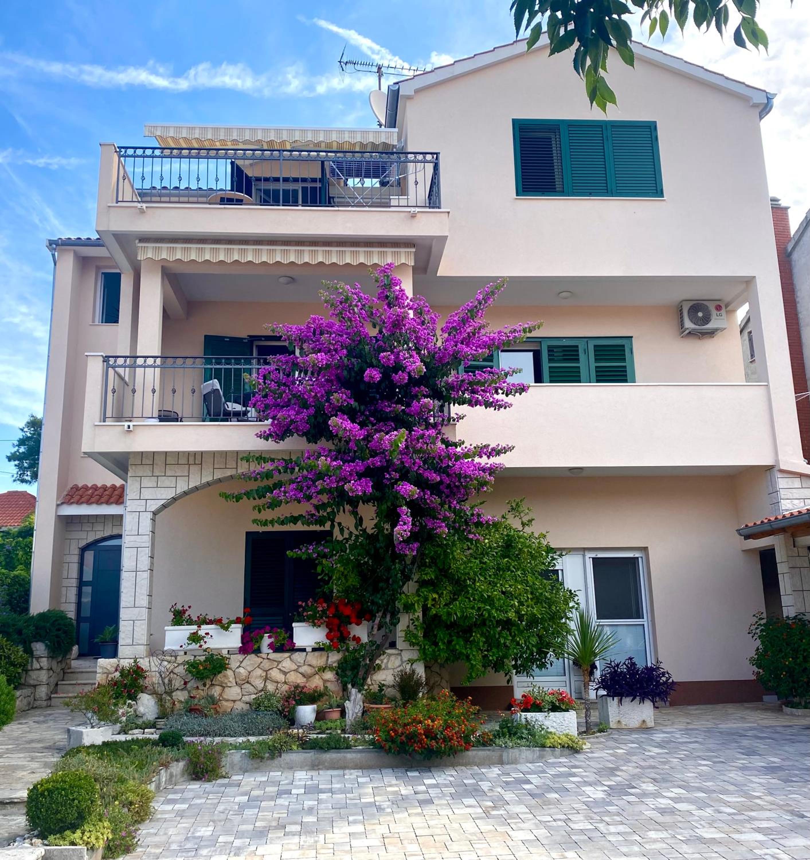 Hotel Apartmani Jolic - Image 1