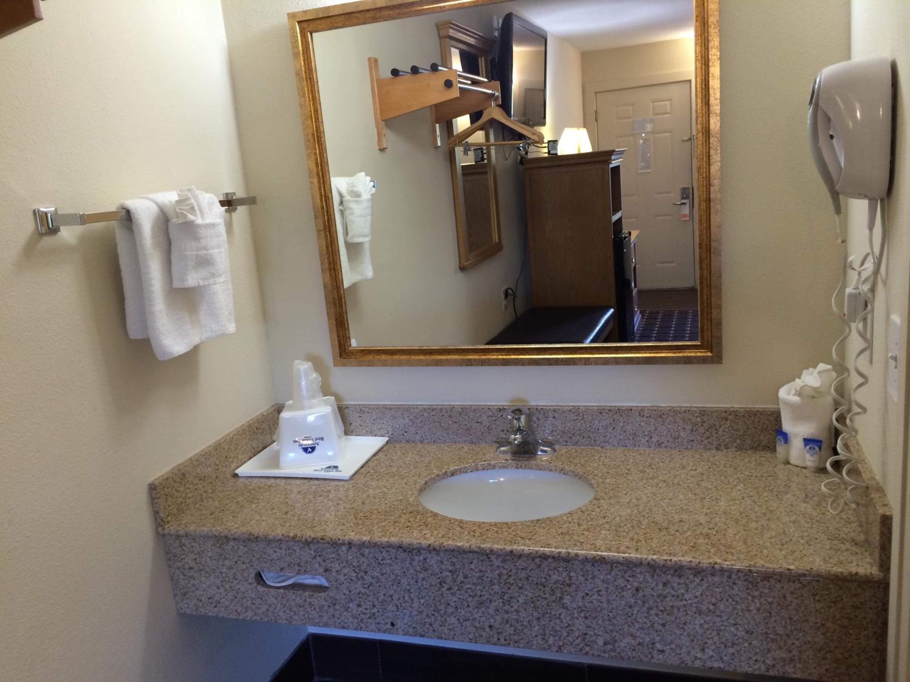Americas Best Value Inn Near Downtown Nashville