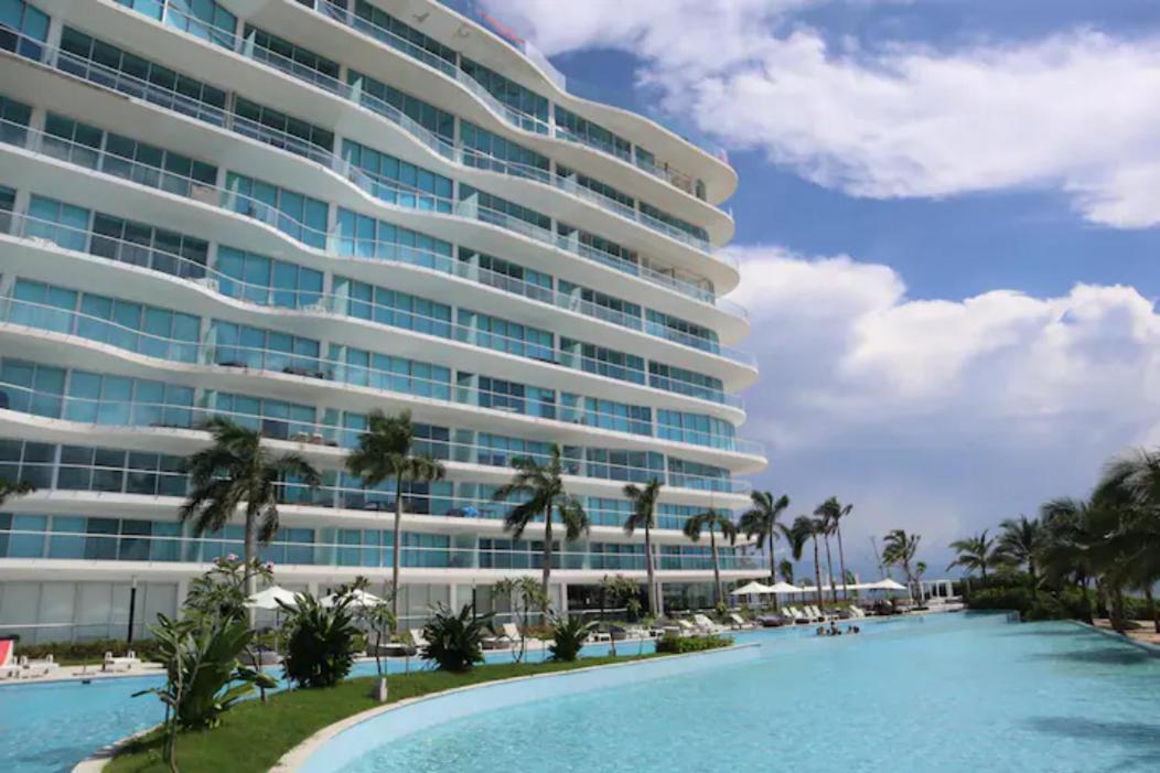 Hotel Maritima - Image 1