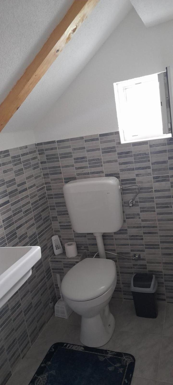 Ravne weekend house