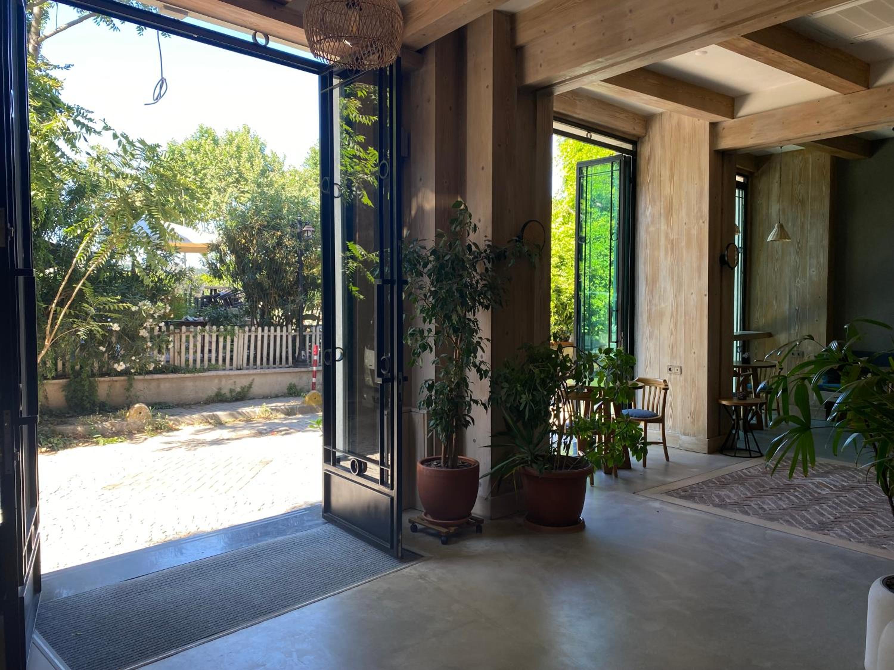 Petrion Otel - Image 42