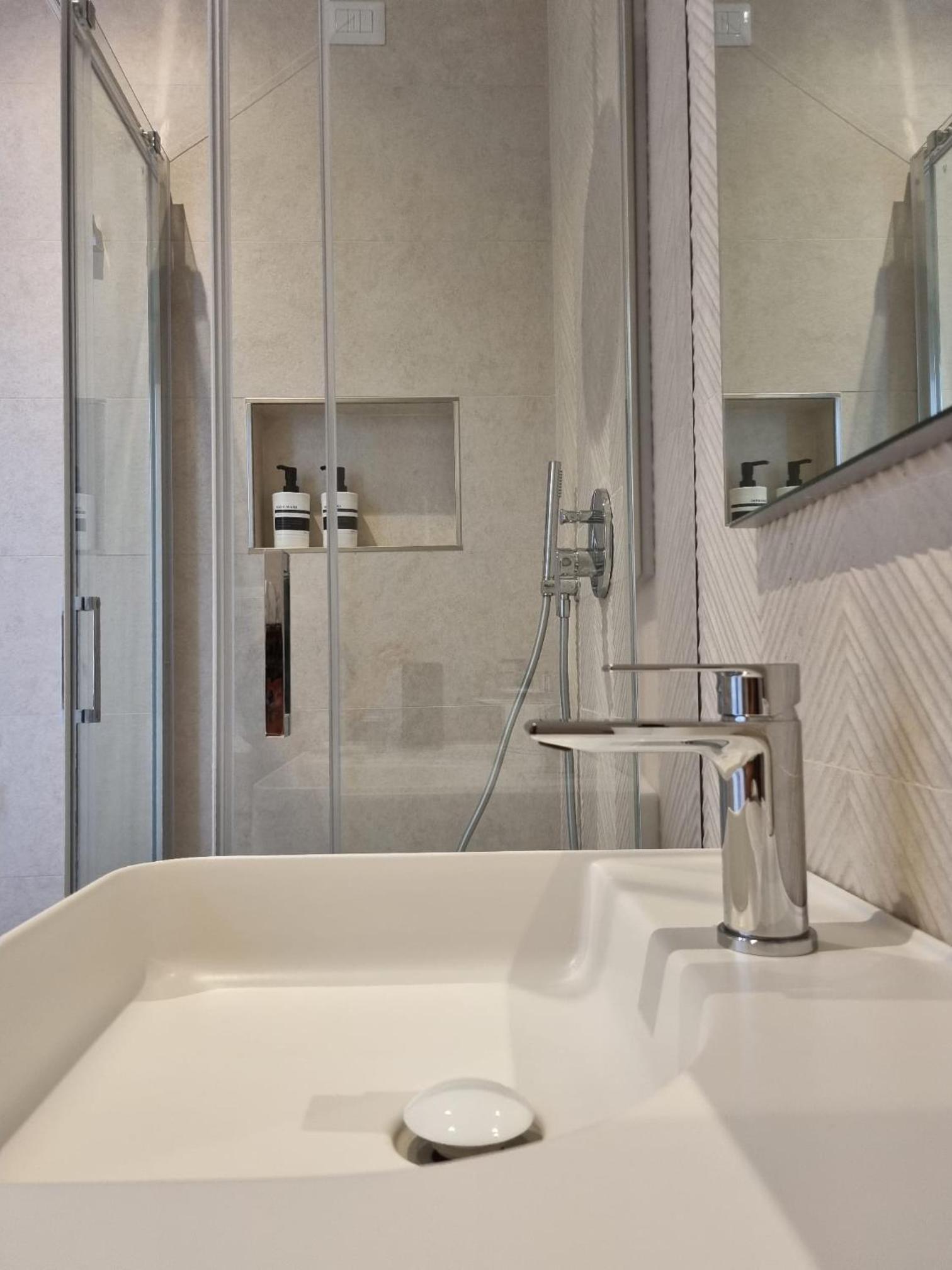 Marea Retreat Rooms
