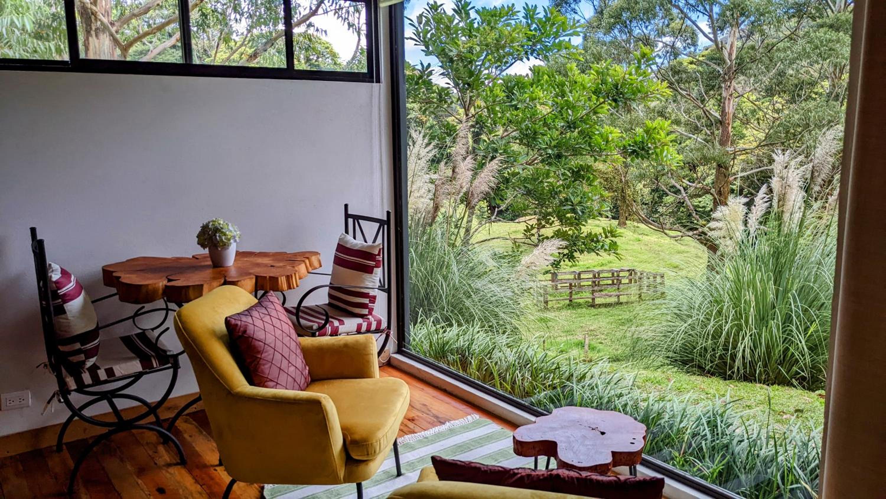 Olingo Monteverde - Stunning Home Near Adventure Parks