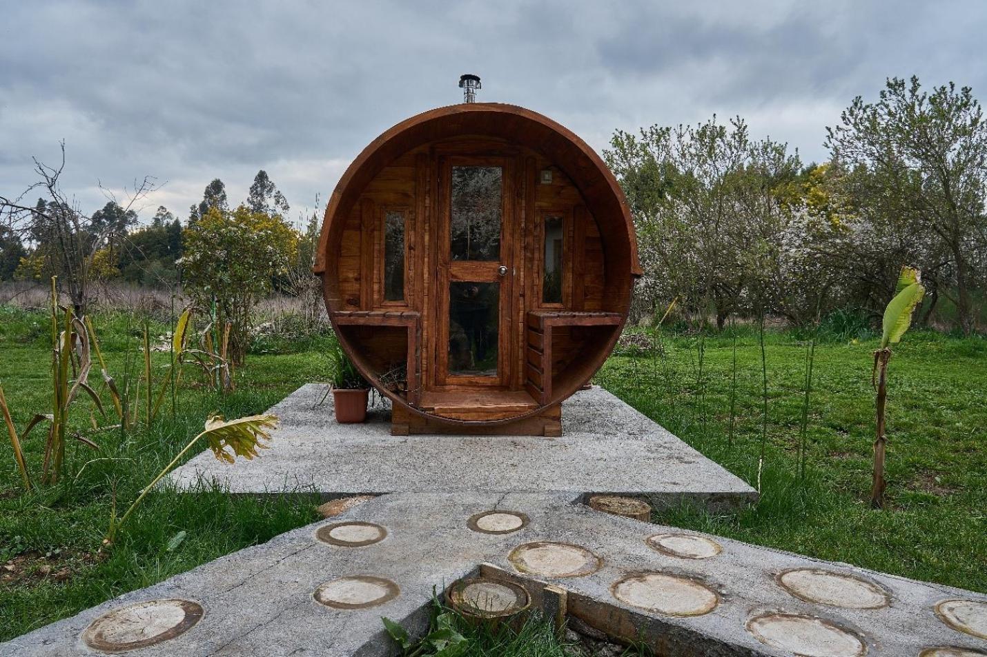 La Casa de Adobe Natural y Más