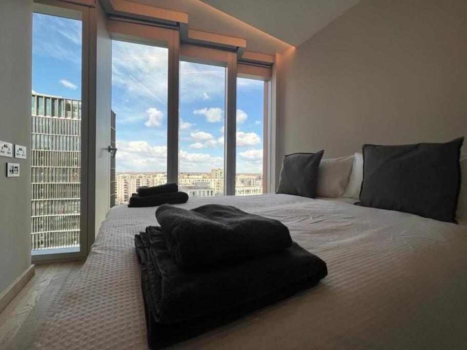 Manhattan Loft Gardens, Stratford E20