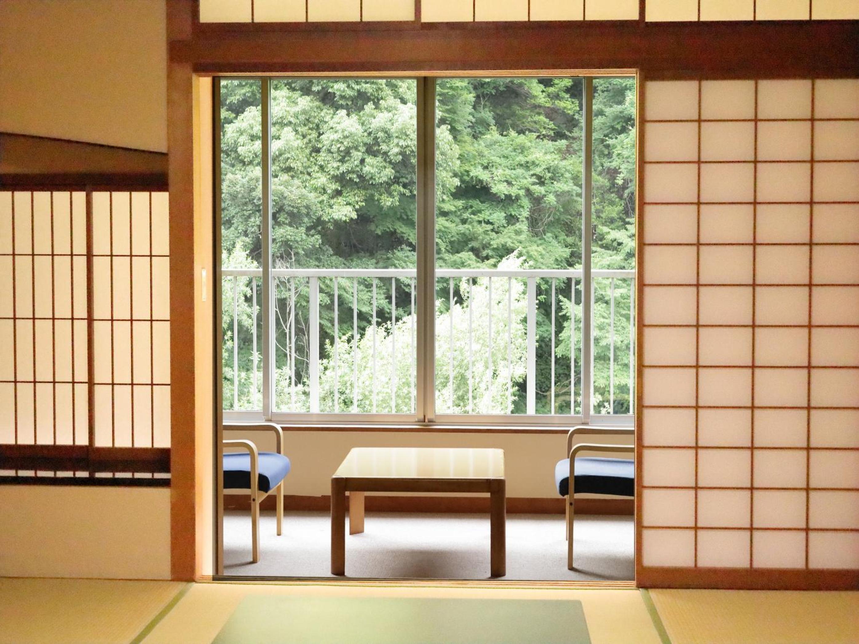 Hakone Pax Yoshino