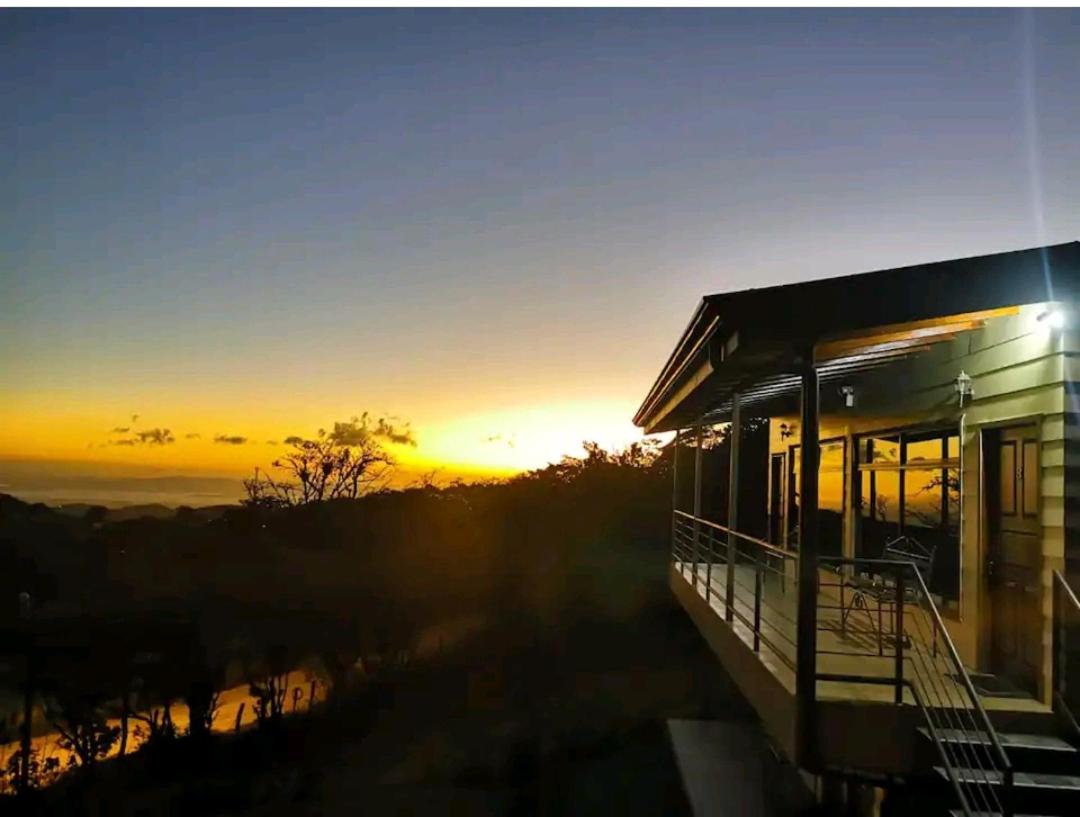 Monteluna Studios Monteverde
