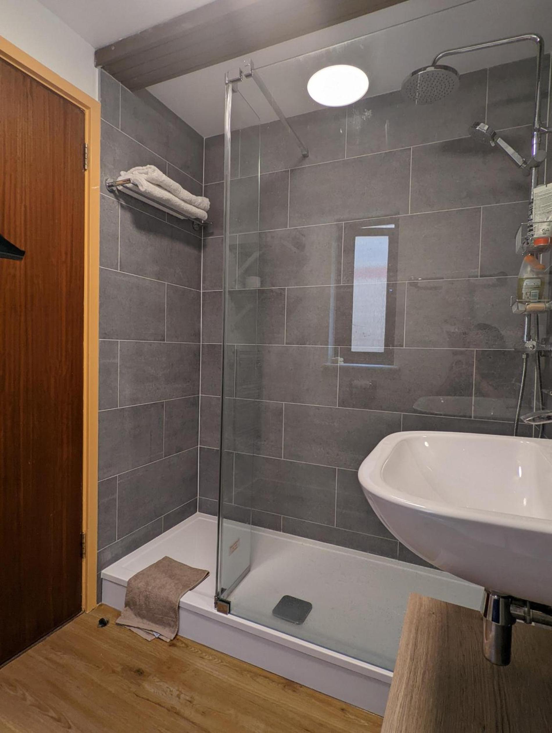 NEW Bright and Sunny flat in Oxford City Centre view 4