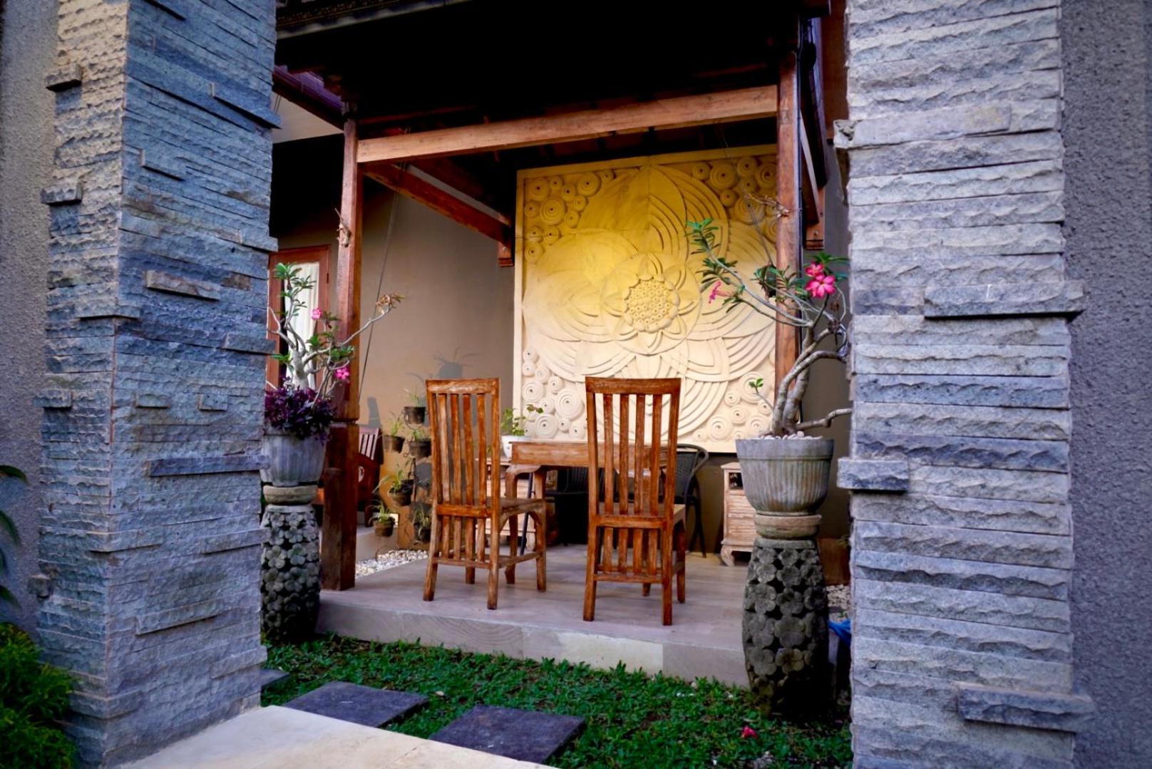 Homayoon Villa at Bisma - 10 min walk to Ubud center