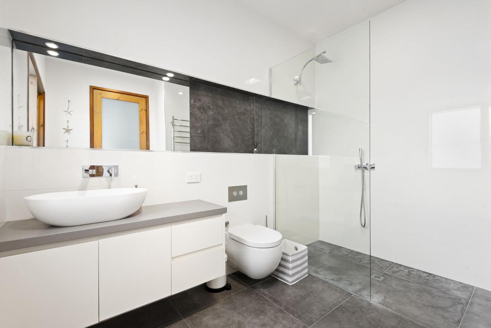 Kingfisher Beach House