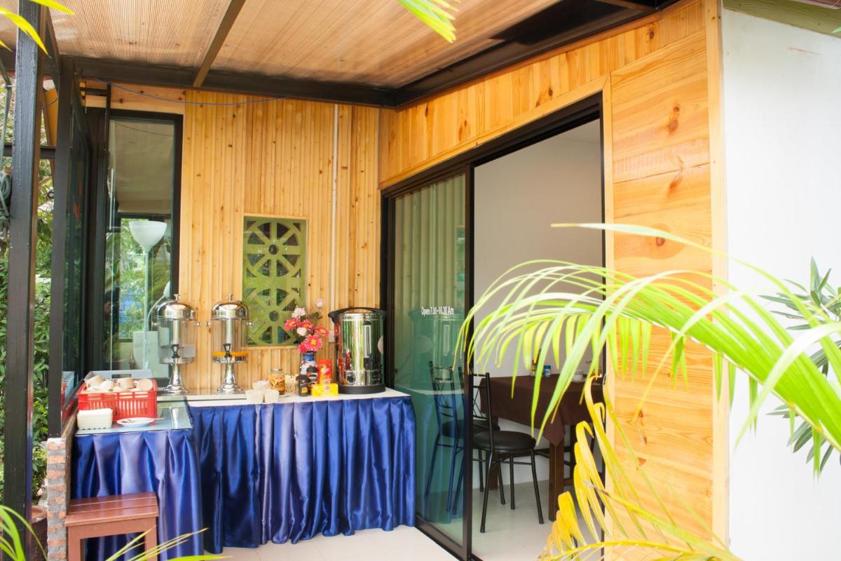 outdoor BBQ area