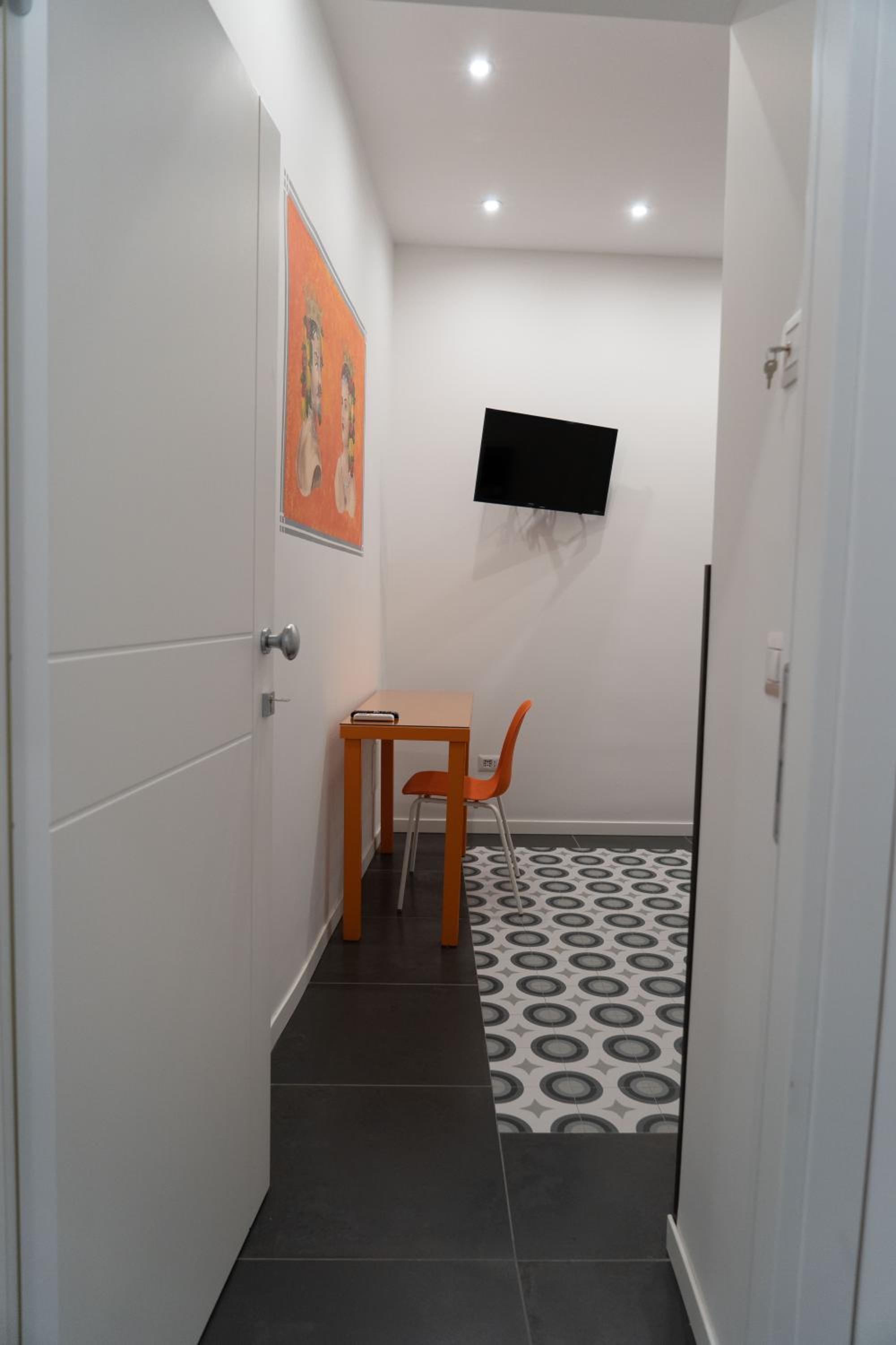 Photo 6