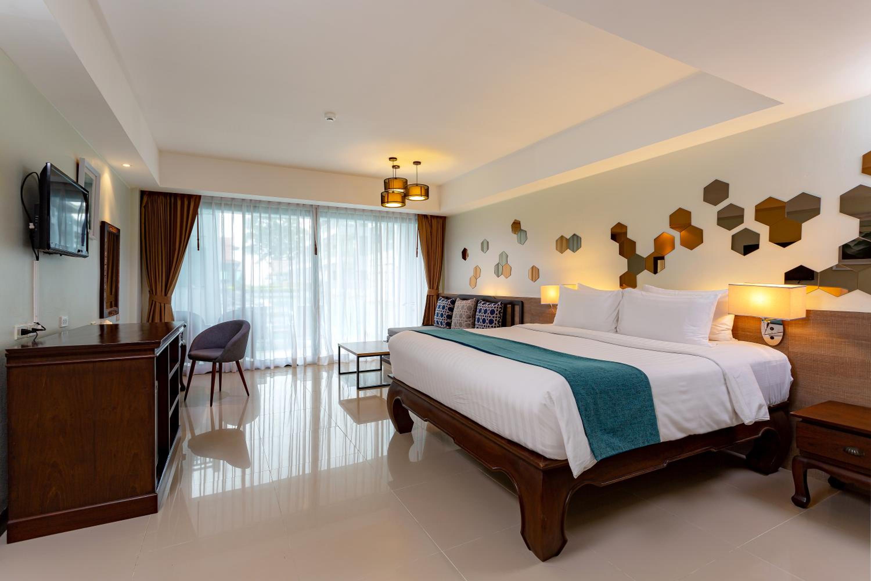 Khaolak Emerald Beach Resort and Spa