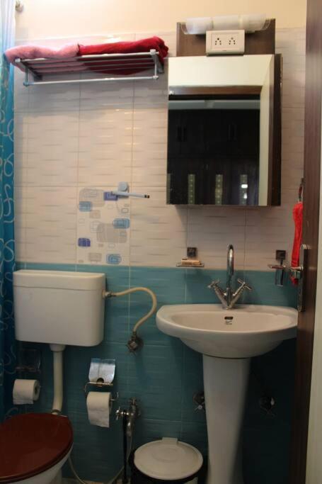 Private Apartment at Indo Stay in Raja Park-2nd Floor view 3