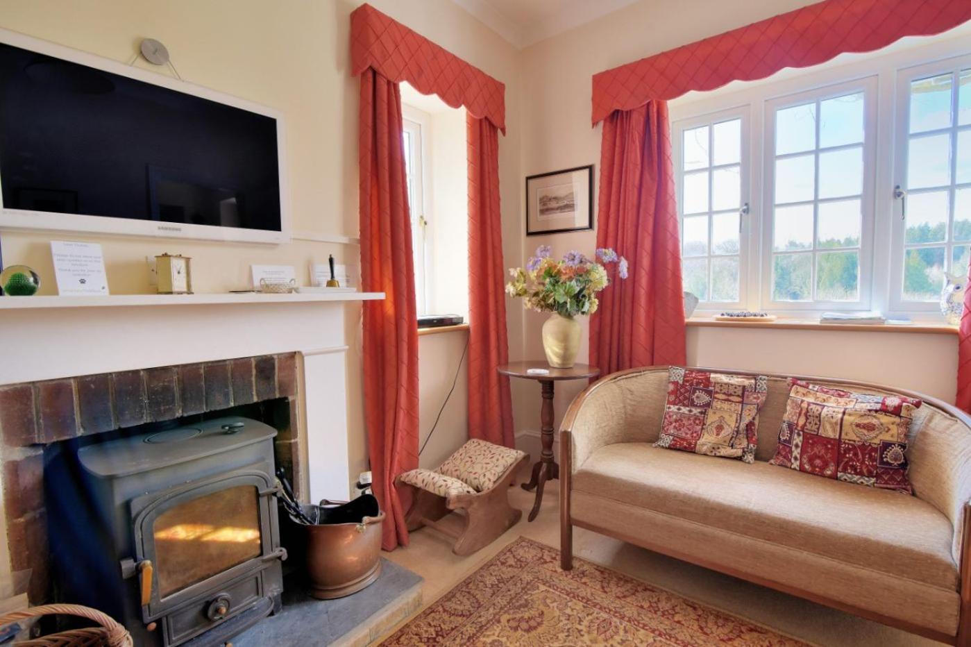 Lynch Cottage view 3