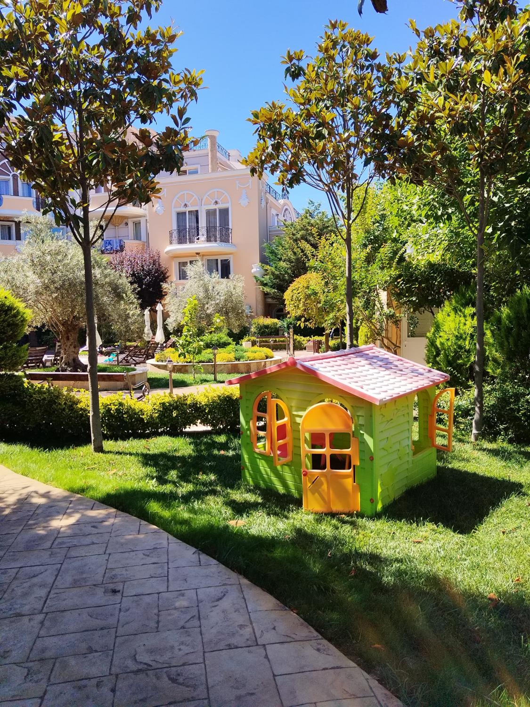 activities & amenities