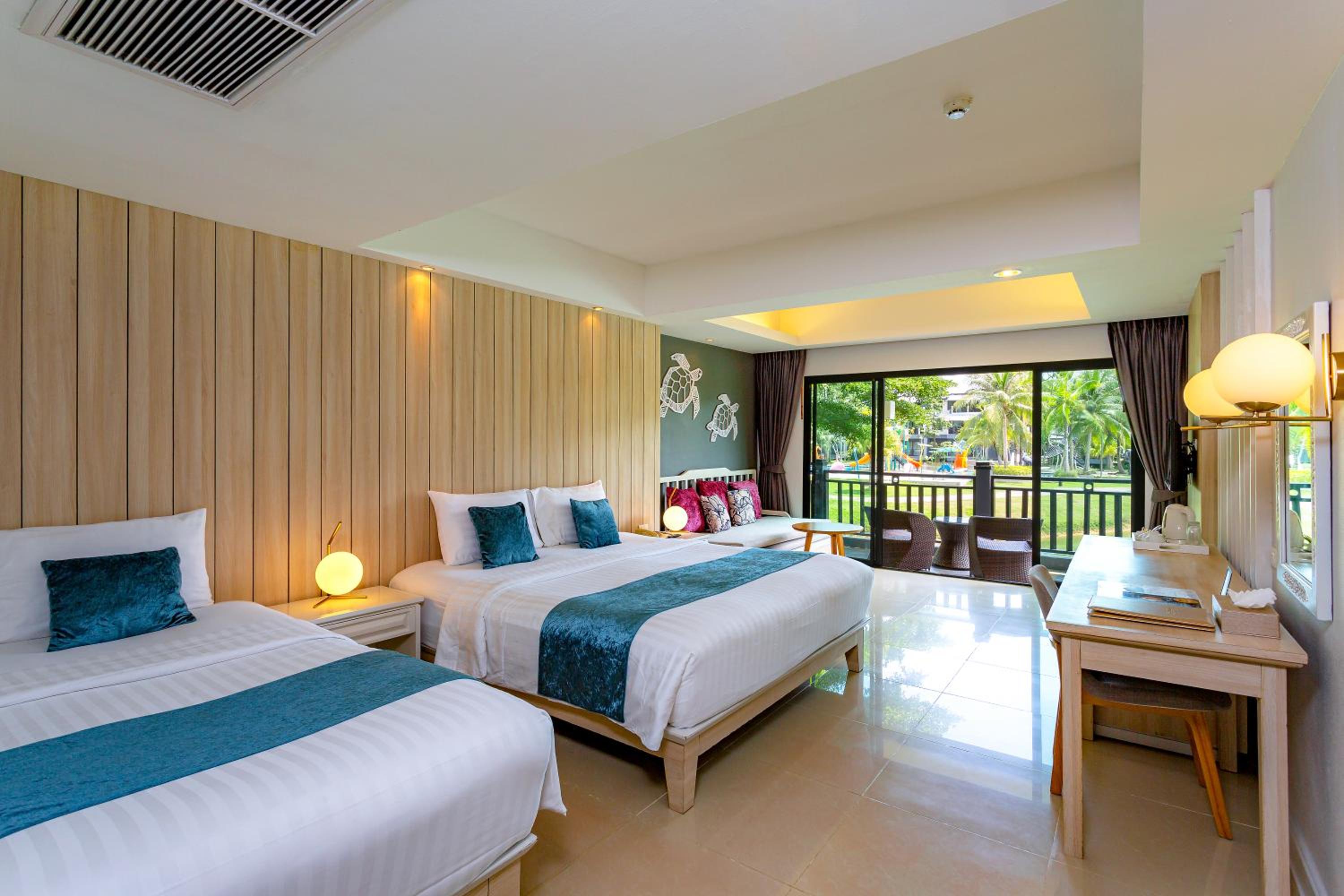 Khaolak Emerald Beach Resort and Spa