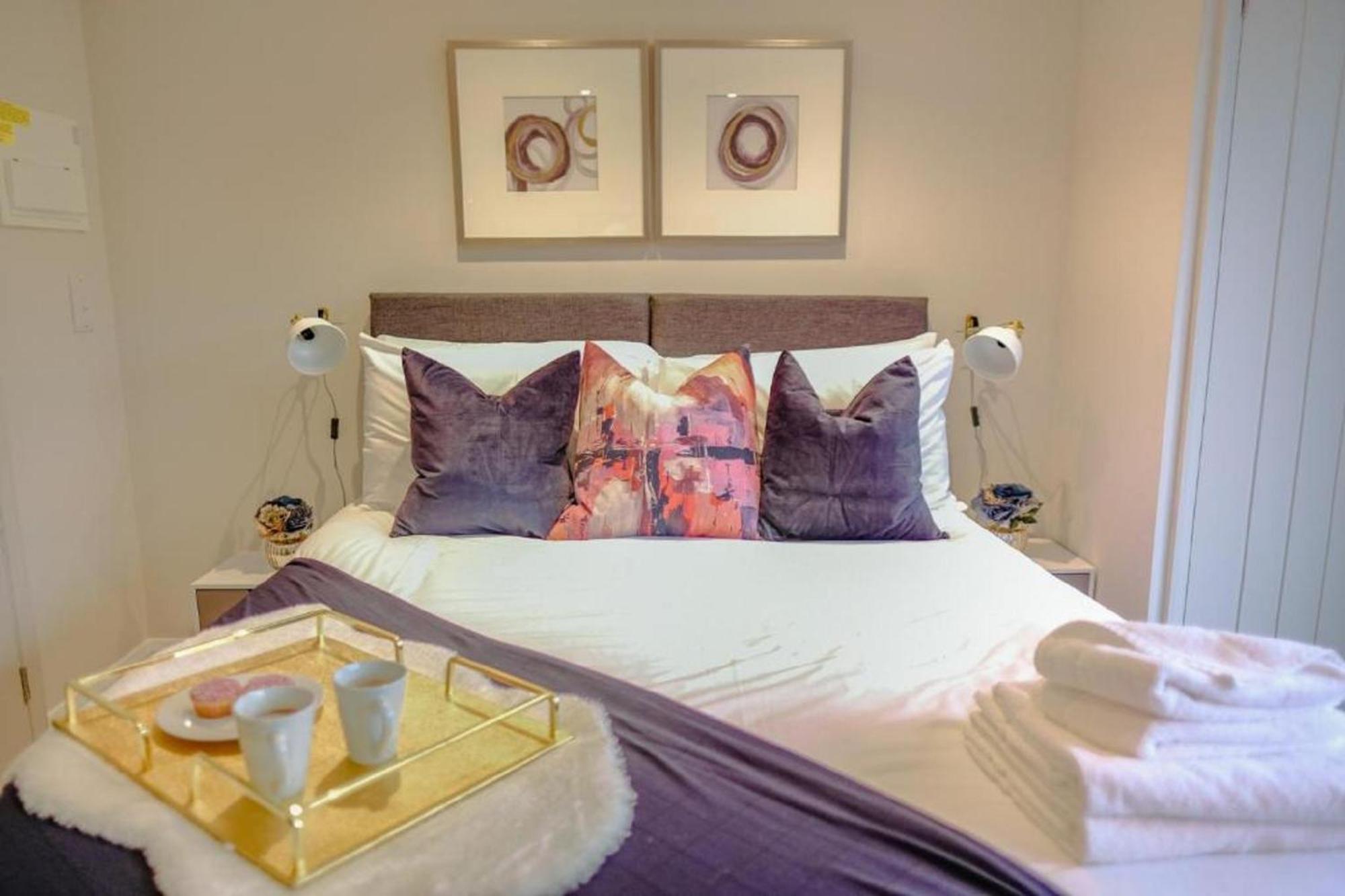 Catharine House by condokeeper view 5