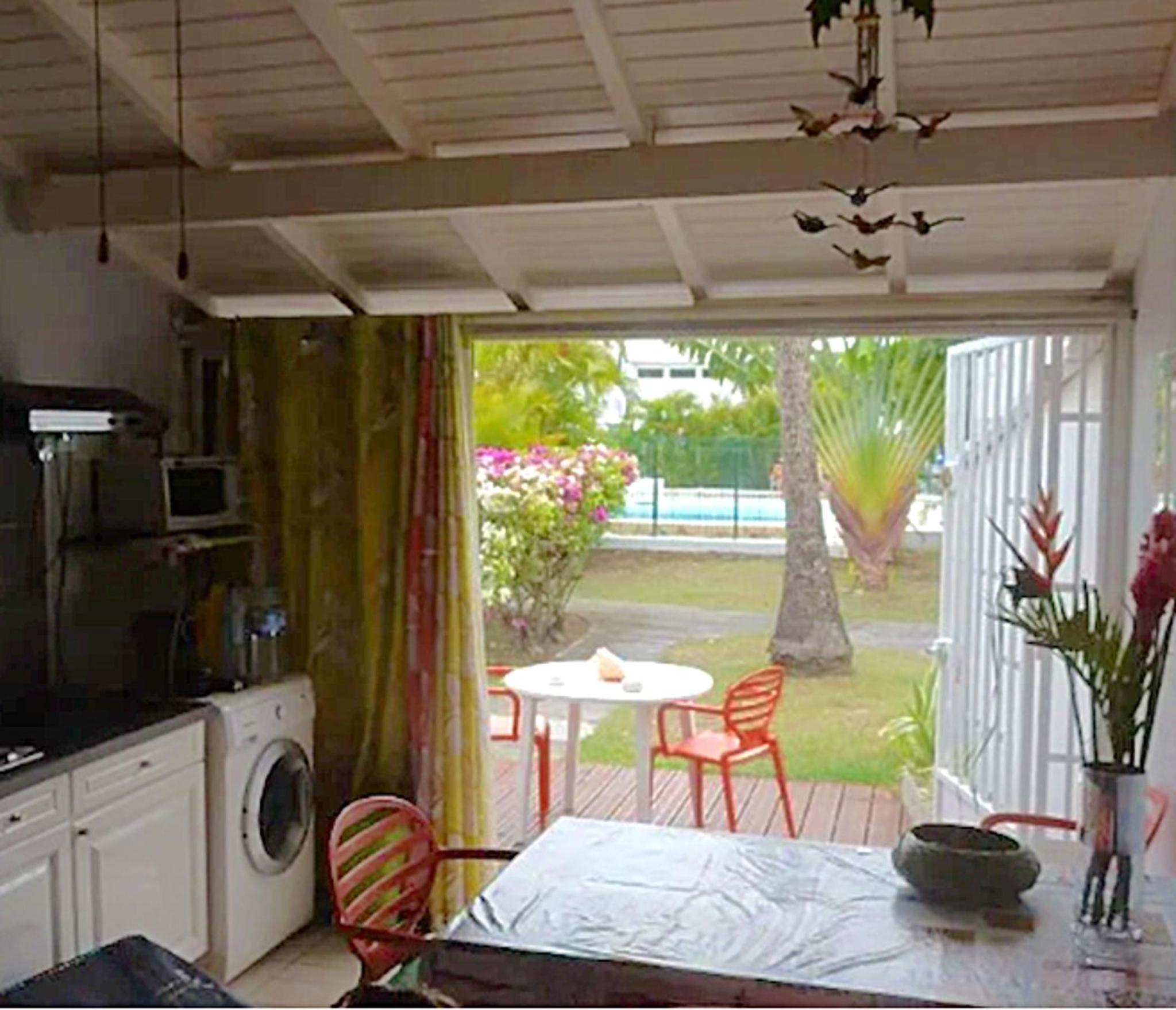 Appartement moderne a Saint Francois 35m² avec piscine view 3