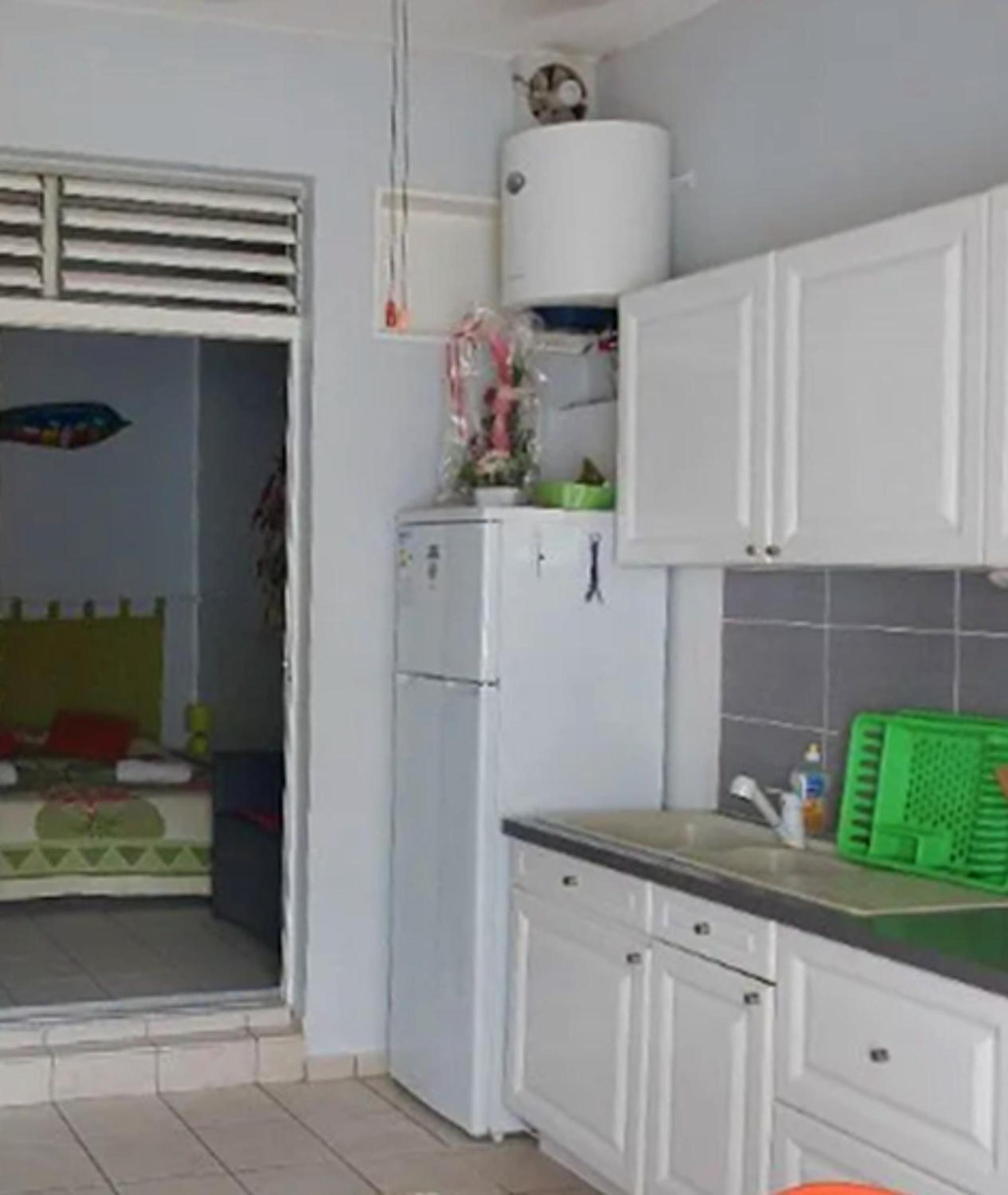 Appartement moderne a Saint Francois 35m² avec piscine view 5