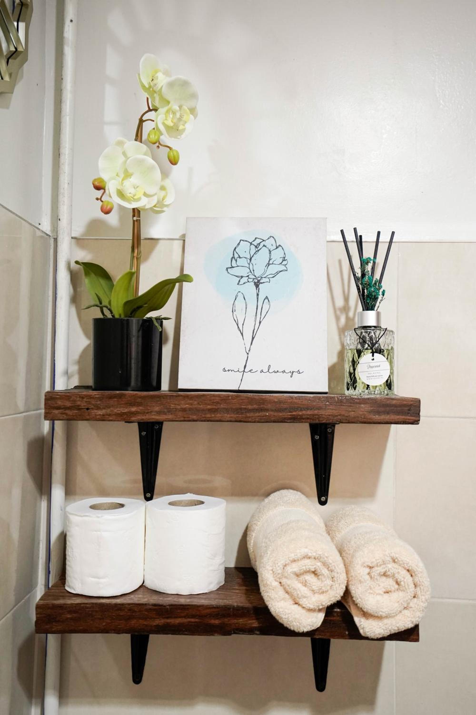 JMO Apartments