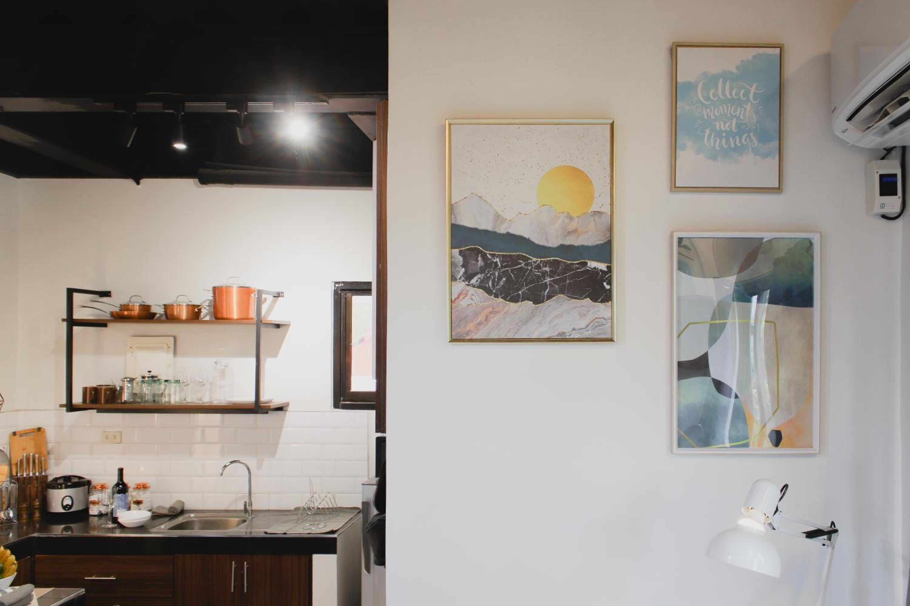 JMO Apartments