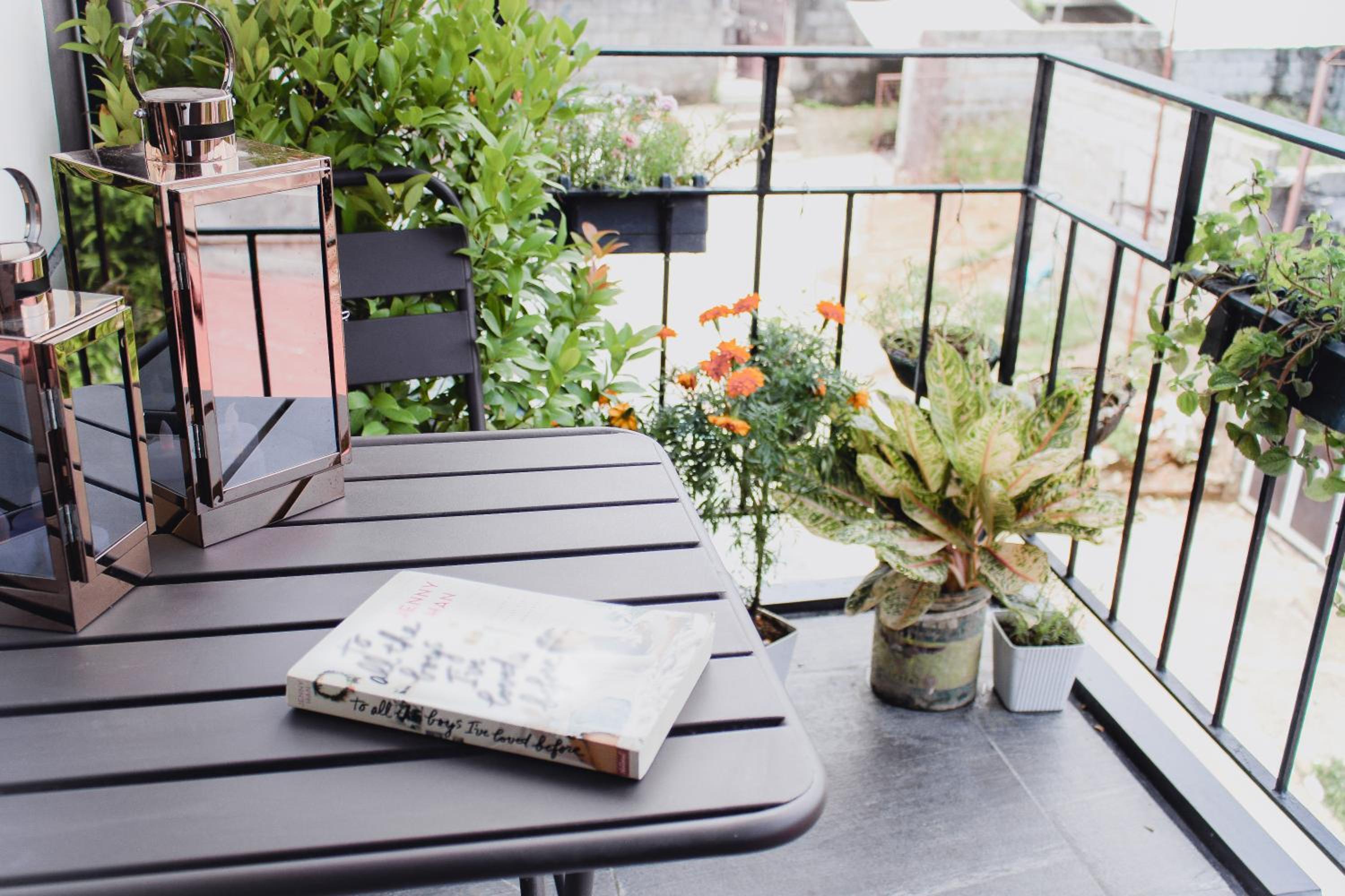 JMO Apartments