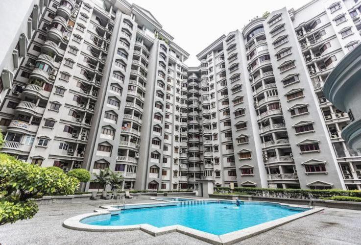 The FORUM condominium, Jalan Inai, Off Jalan Tun Razak