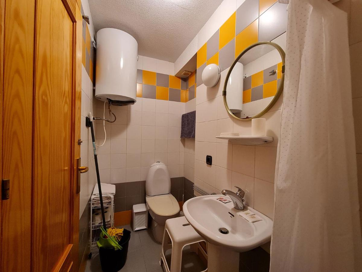 - - - - - FRONT LINE - - - - - Primera Línea - - - - - Apartments in Playa Flamenca view 3
