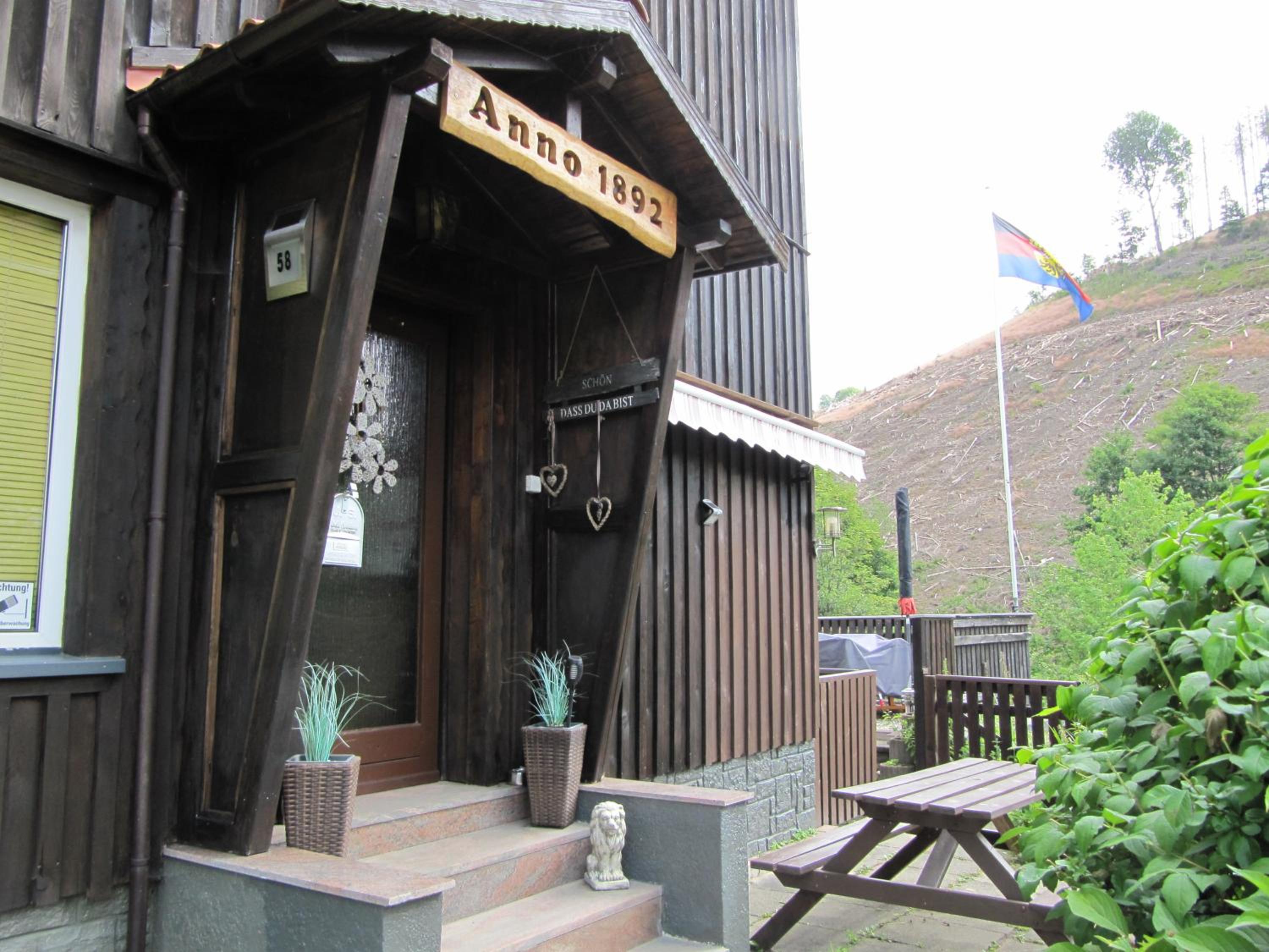 Photo 43