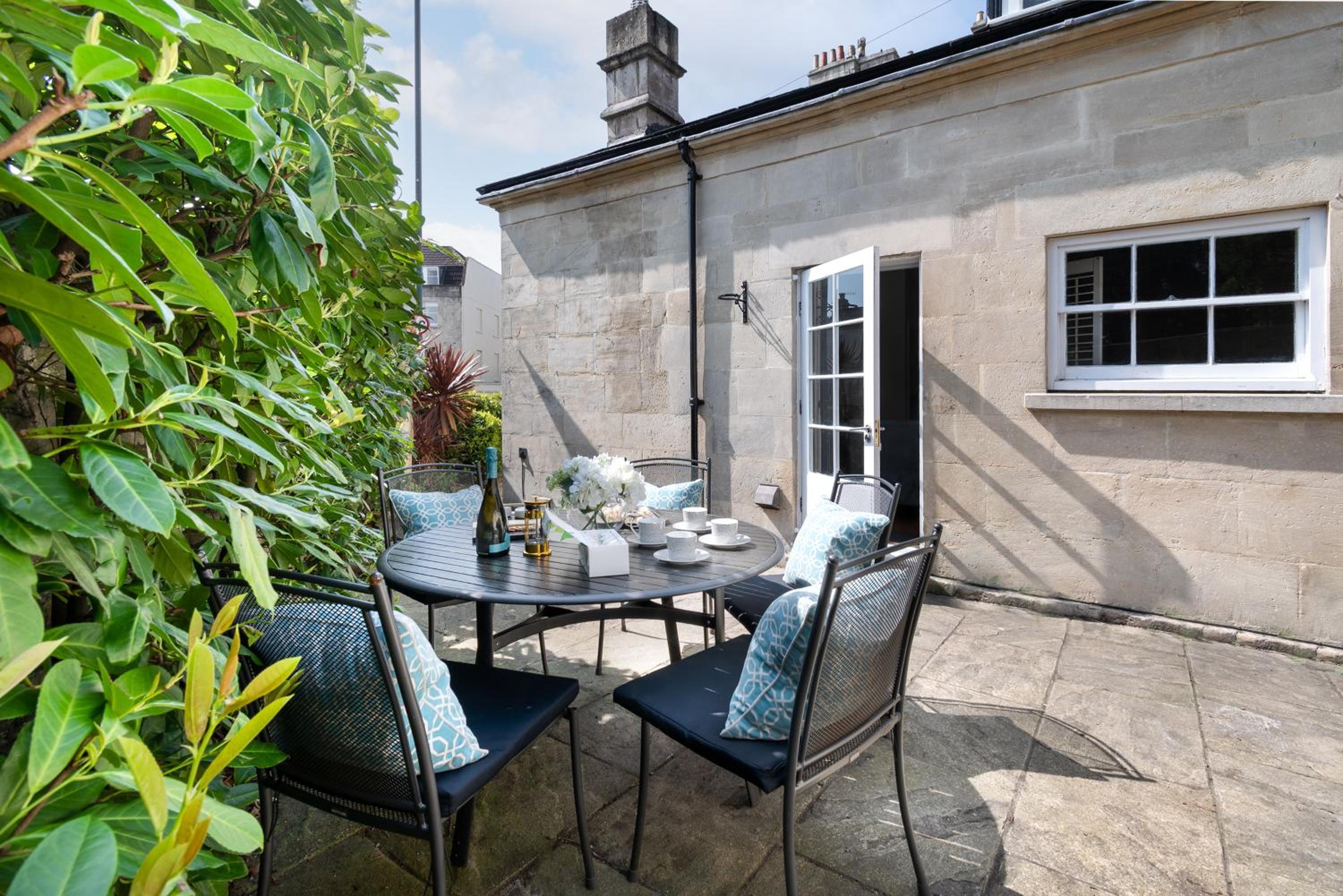 Bath Vacations - Bath Circle Camden Lodge House - Property Image 25