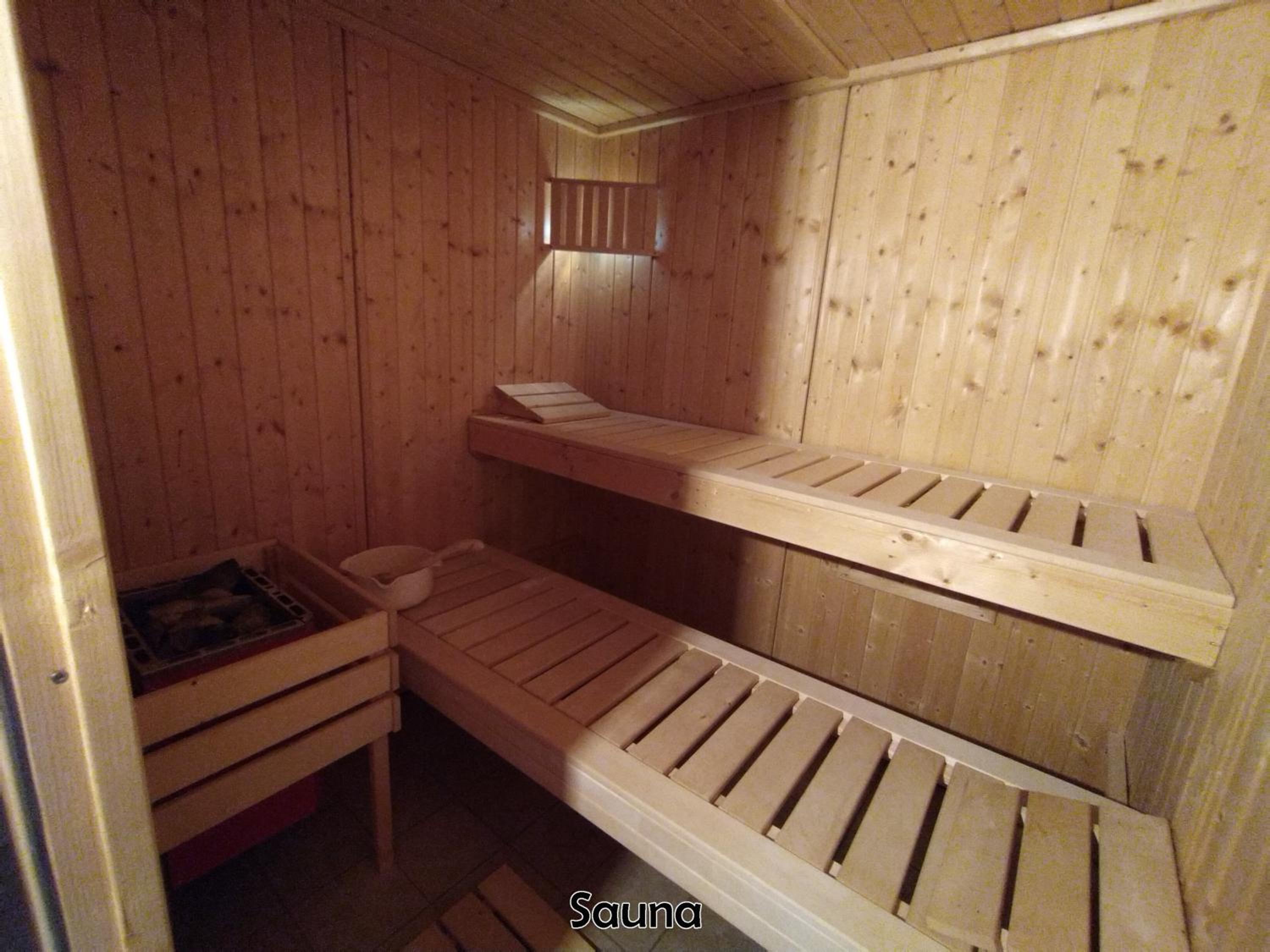 Belle chambre avec le confort d'une maison view 2