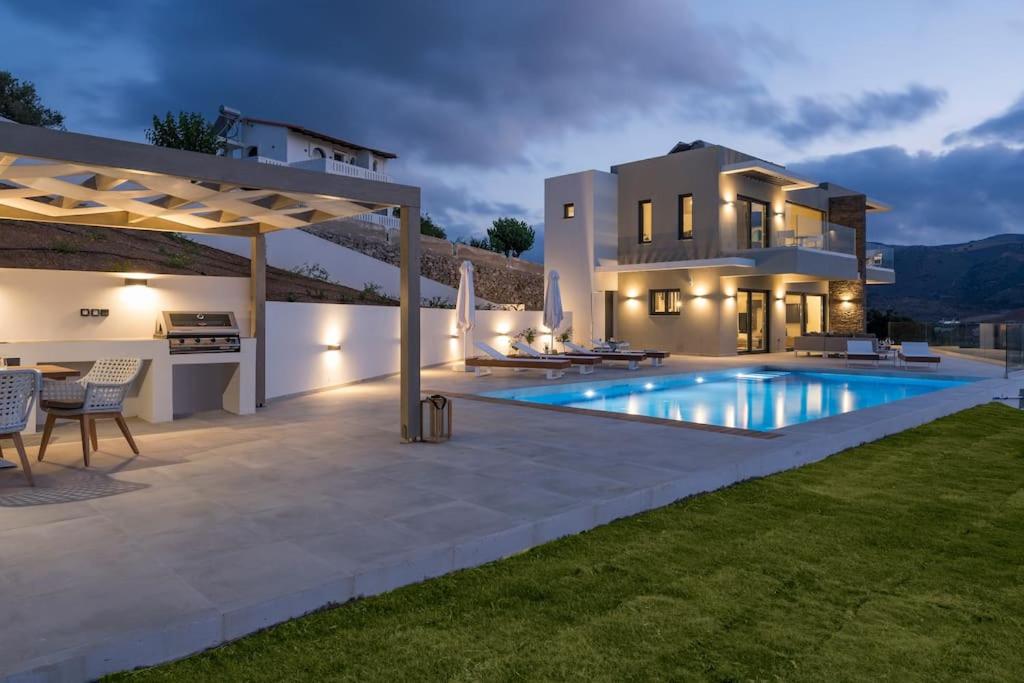 Villa Thea, stunning view, pool, BBQ, Brand new. photo 4