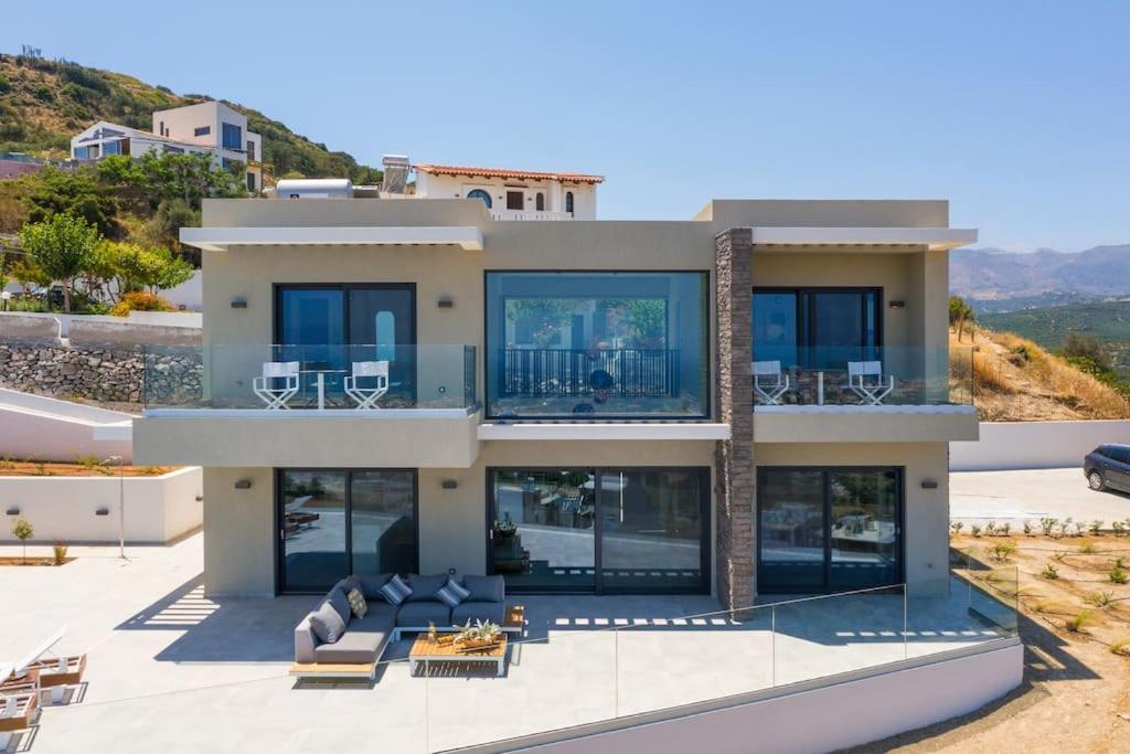 Villa Thea, stunning view, pool, BBQ, Brand new. photo 3