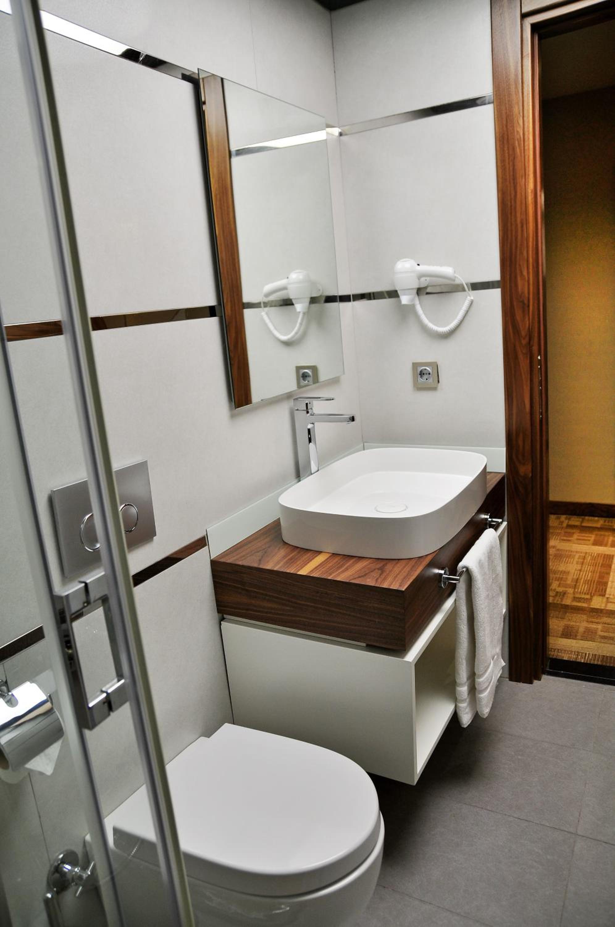 Avin Hotel - Image 23