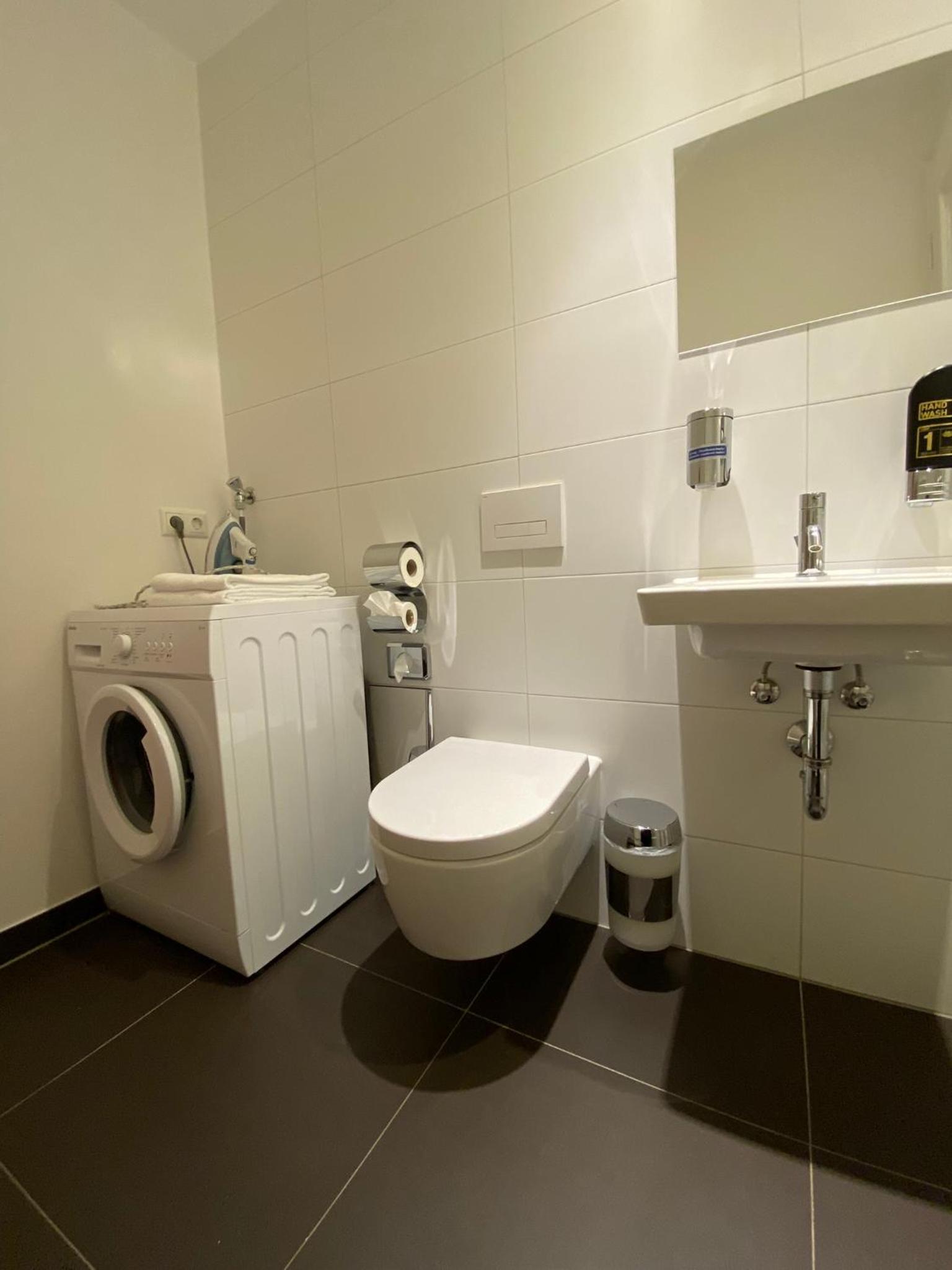 Dresden Vacations - grosszugiges Apartment mit Blick zur Frauenkirche - Property Image 12