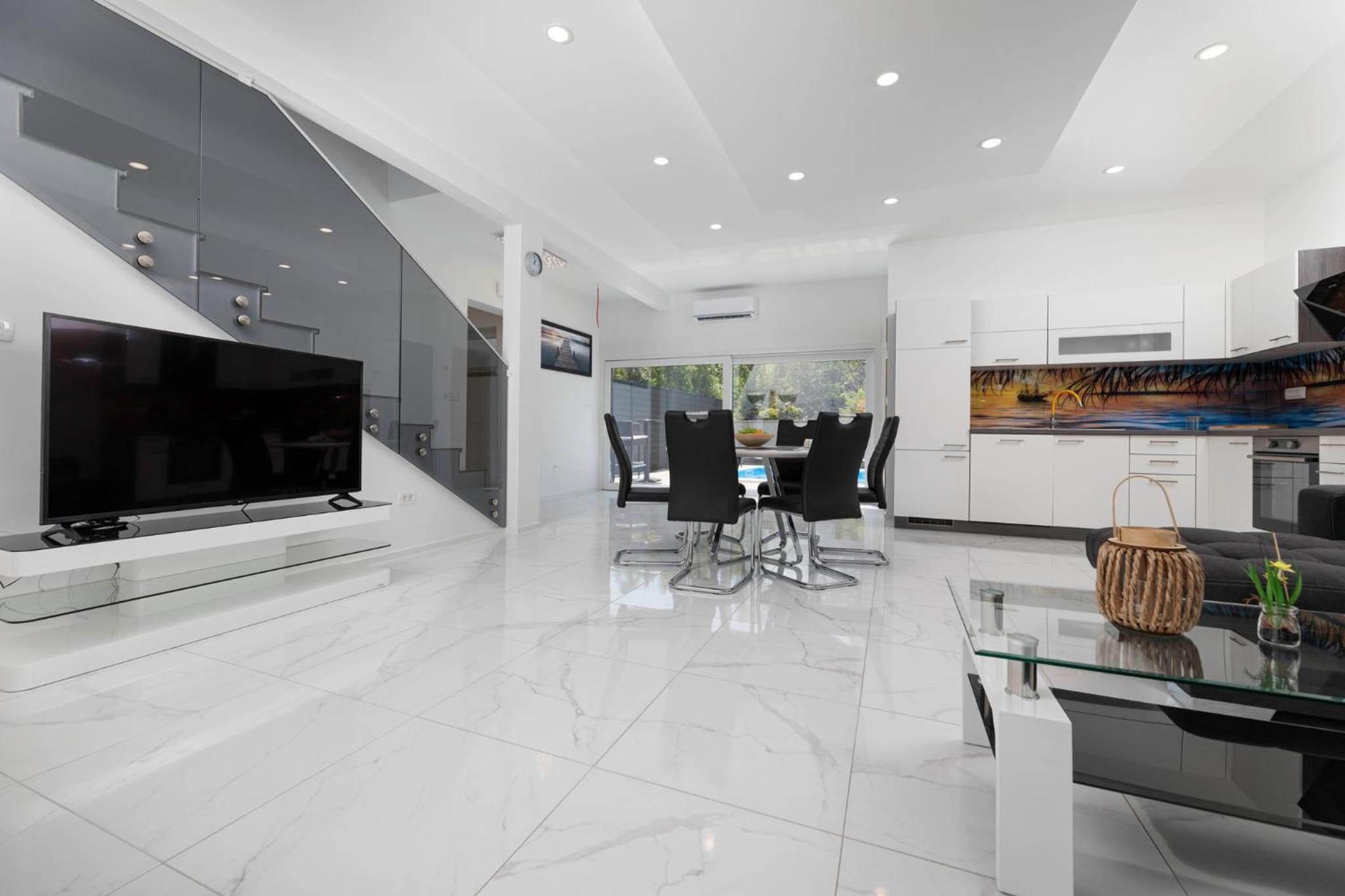 Villa George view 3
