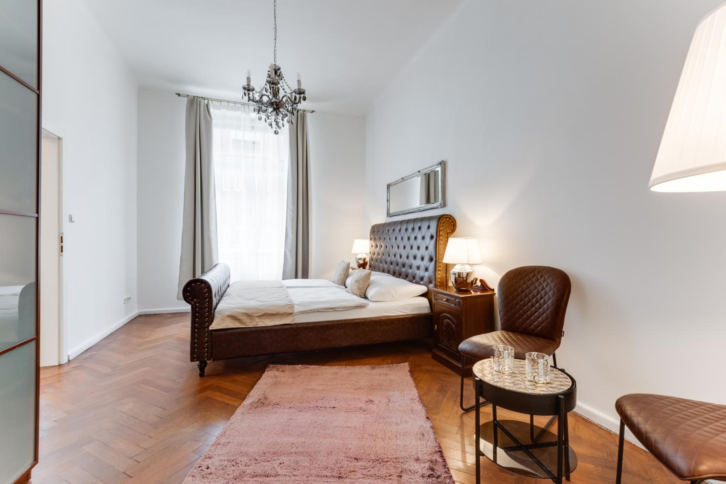 Luxury Riverside Apartments In The Center Of Prague
