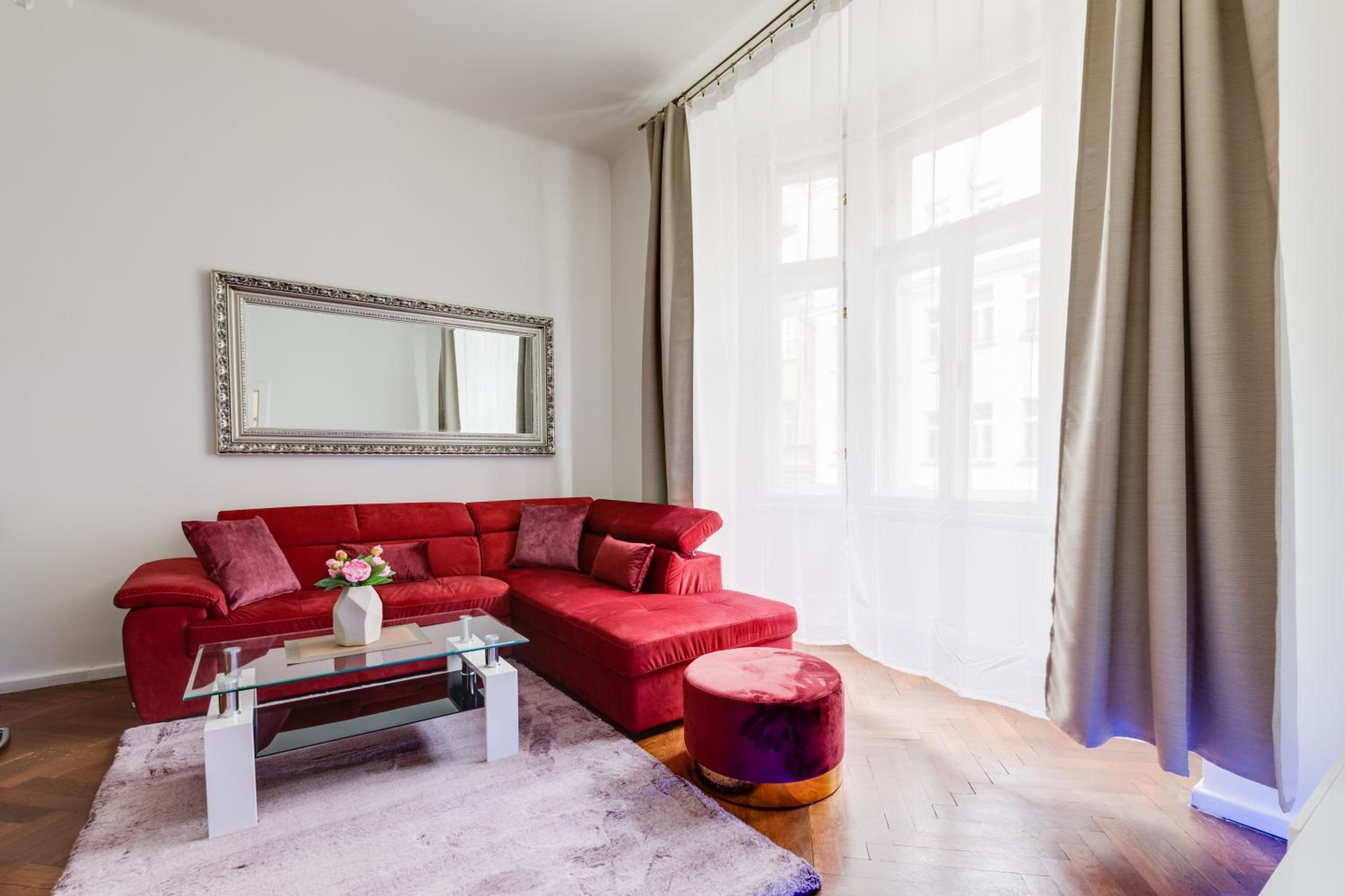 Luxury Riverside Apartments In The Center Of Prague