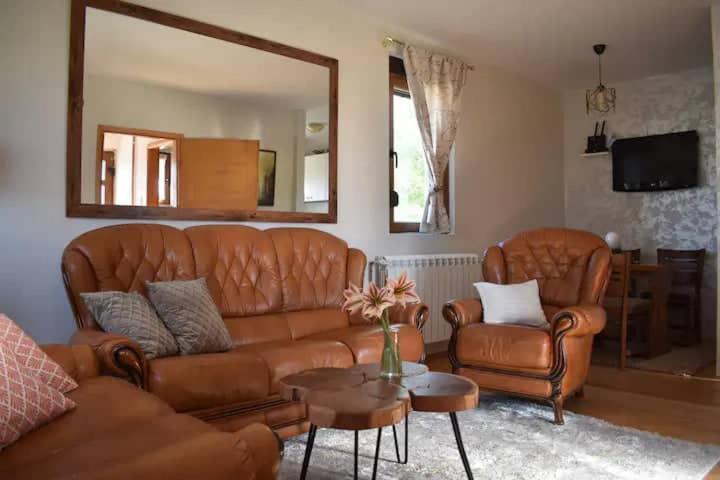 White Home view 5
