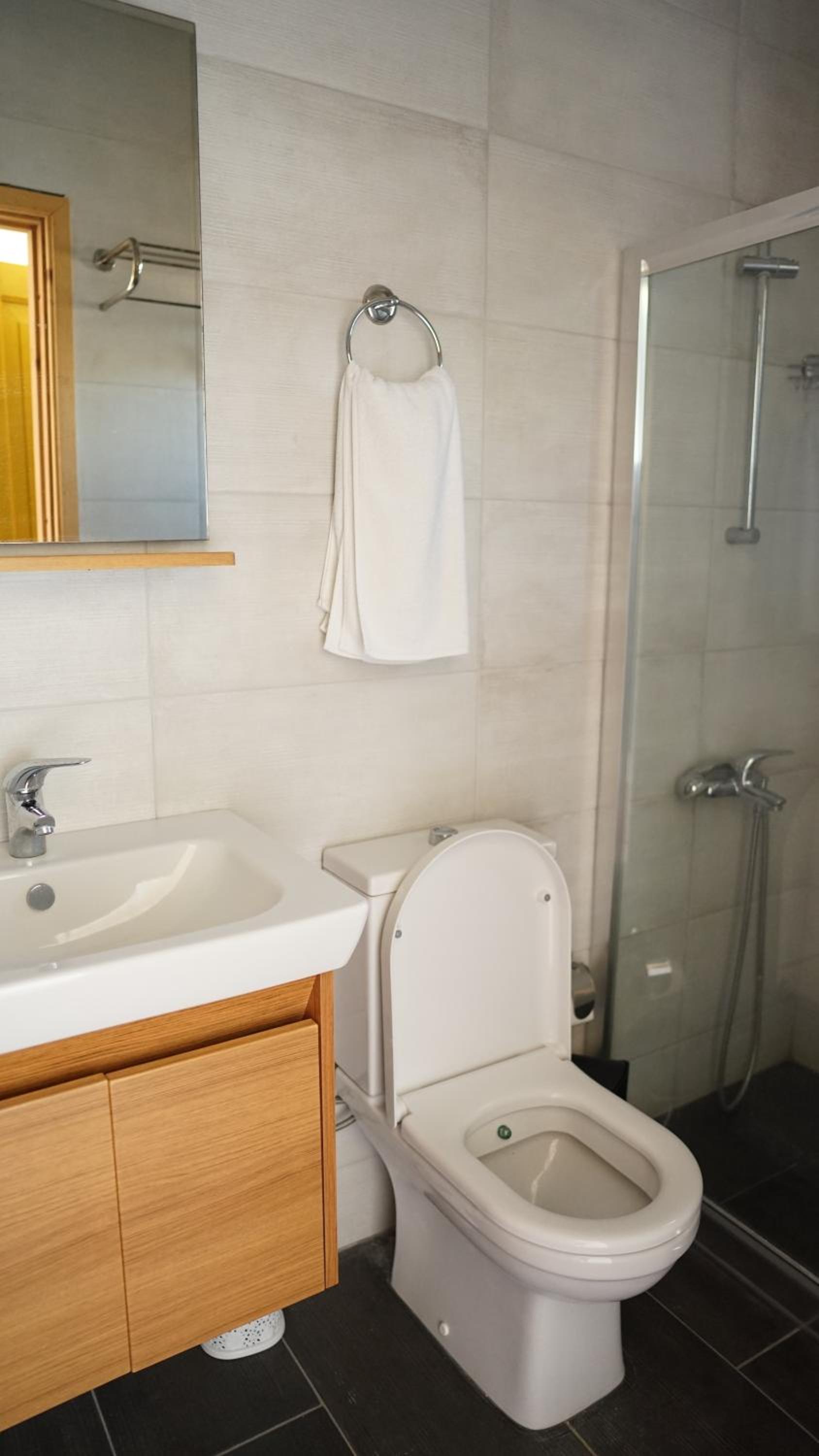 Karyada Hotel - Image 72