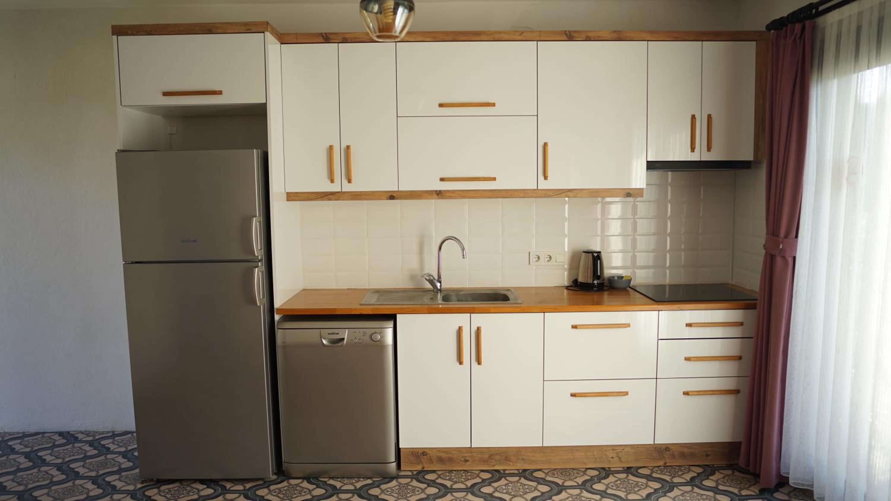 Karyada Hotel - Image 42