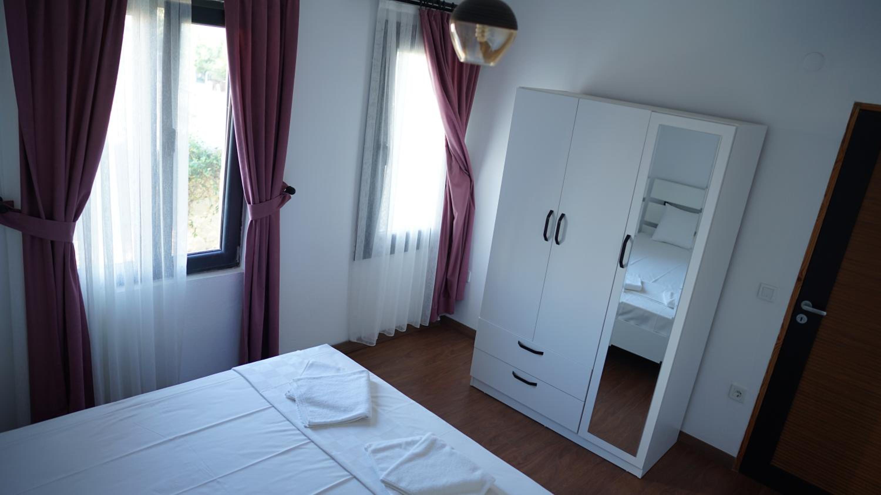 Karyada Hotel - Image 37