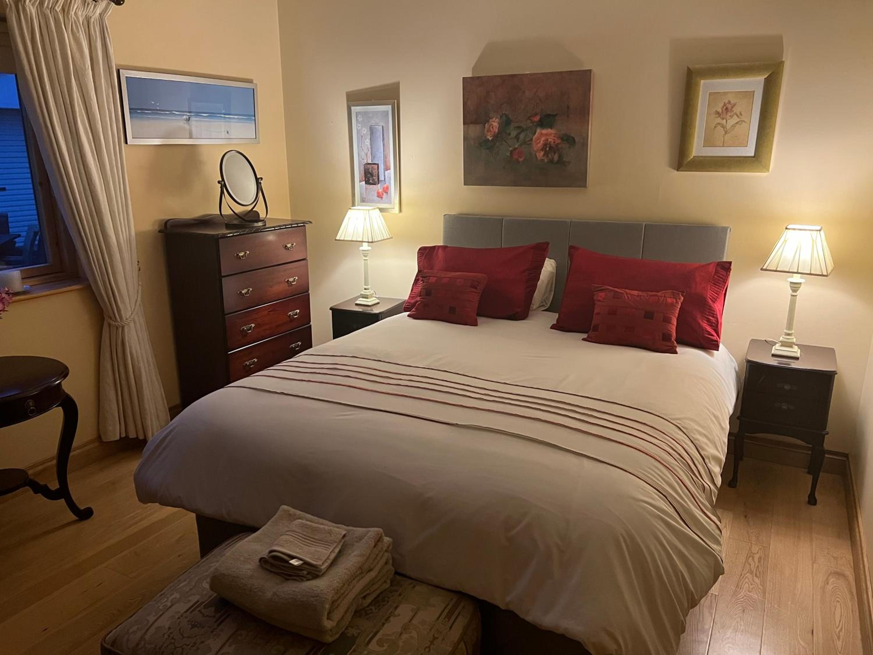 Cherryvale 3 bedroom 6 person holiday home view 4