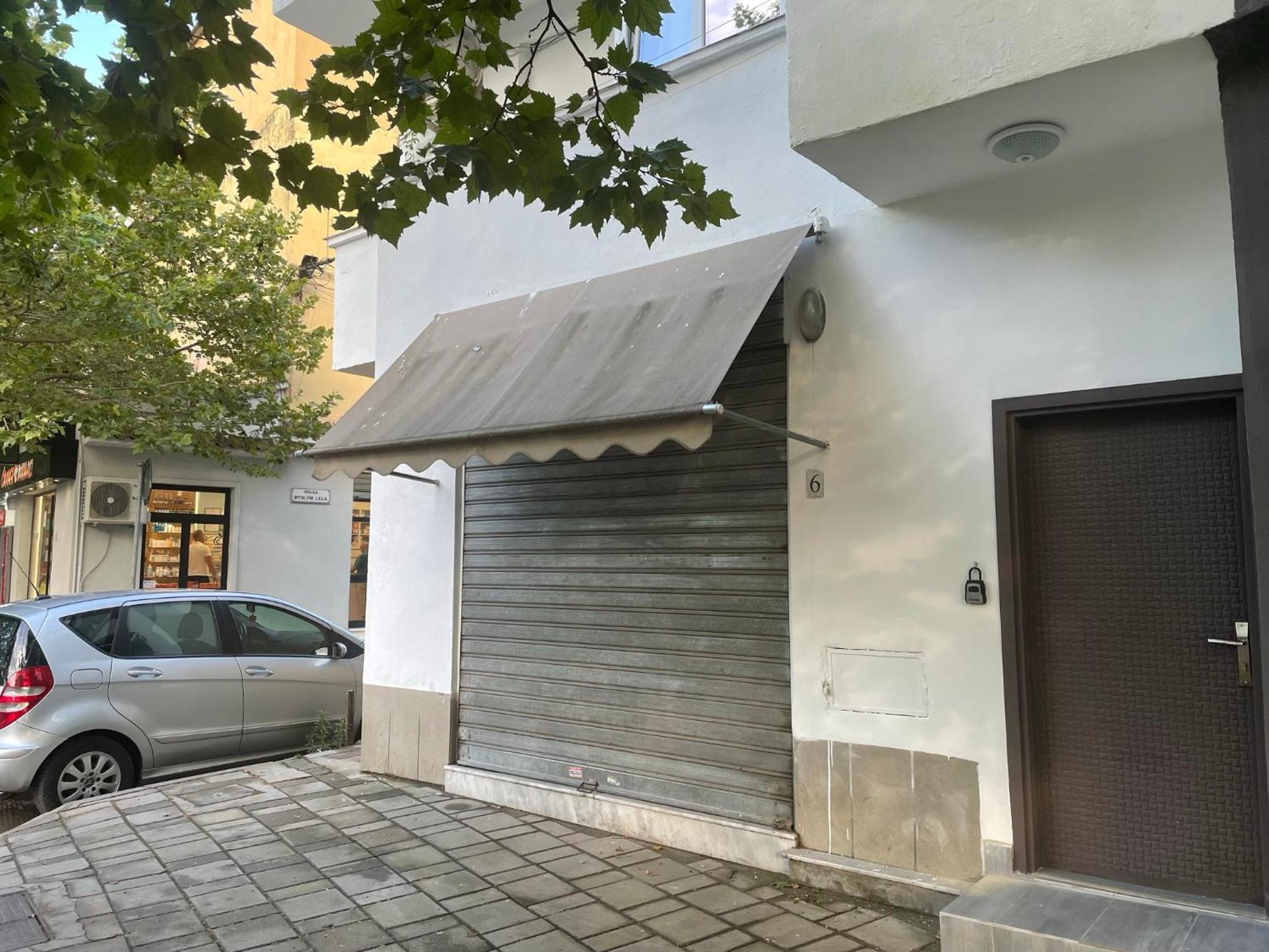 Lovely one-bedroom apartment with private entrance