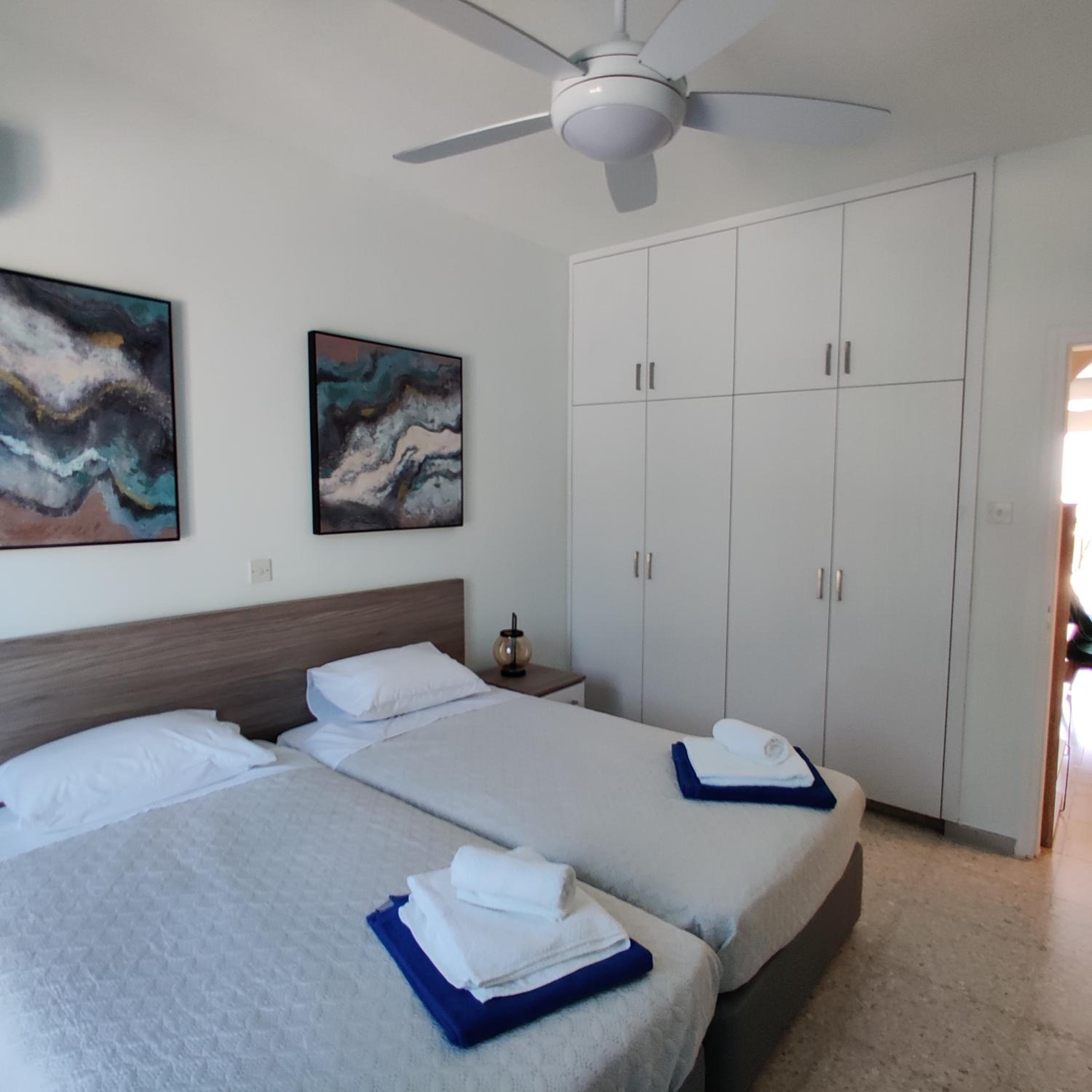 Lovely 1-bedroom unit @ fabulous location