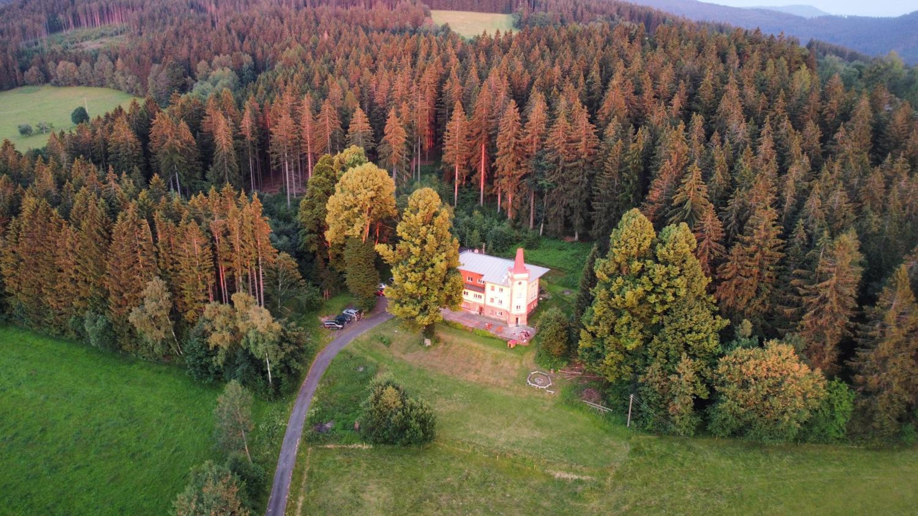 Turistická ubytovna Zámeček