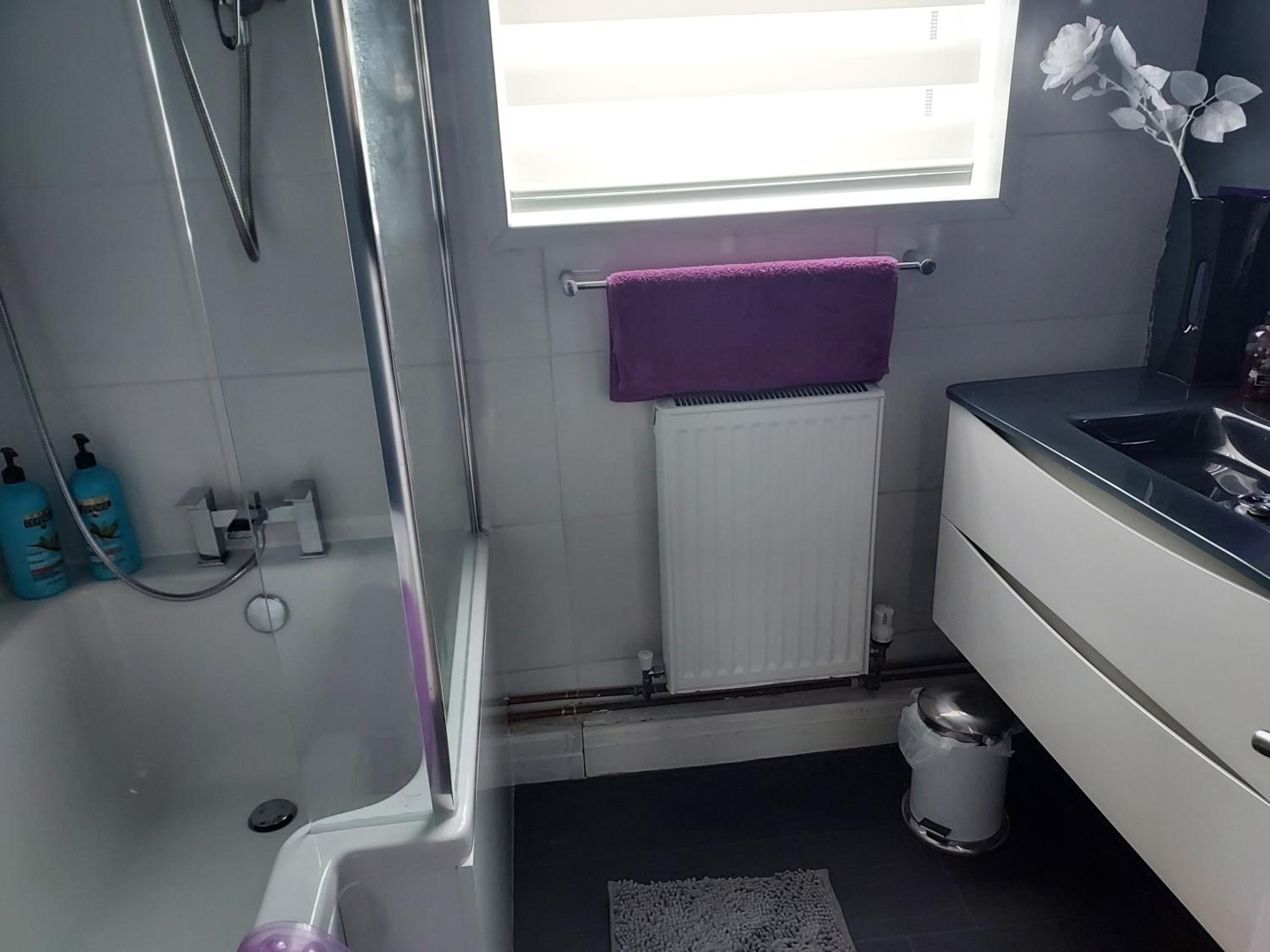 2 bed apartment 5min from sea in bare Morecombe view 5