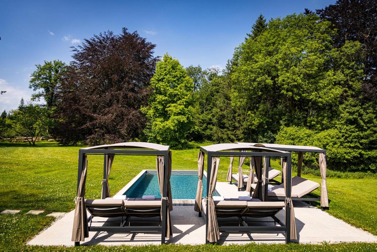 outdoor BBQ area